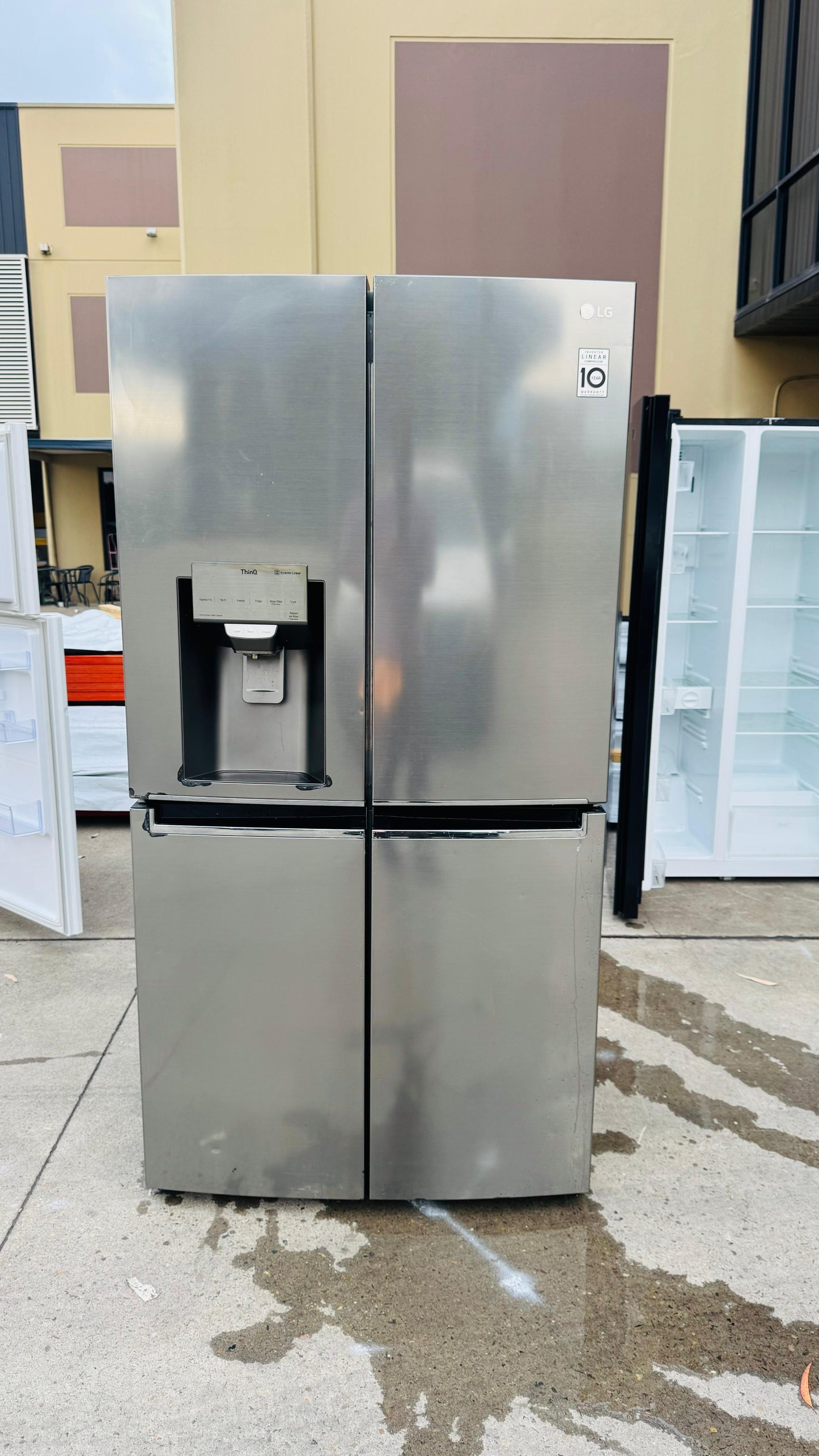 LG 706 LITRES QUAD DOOR FRIDGE FREEZER