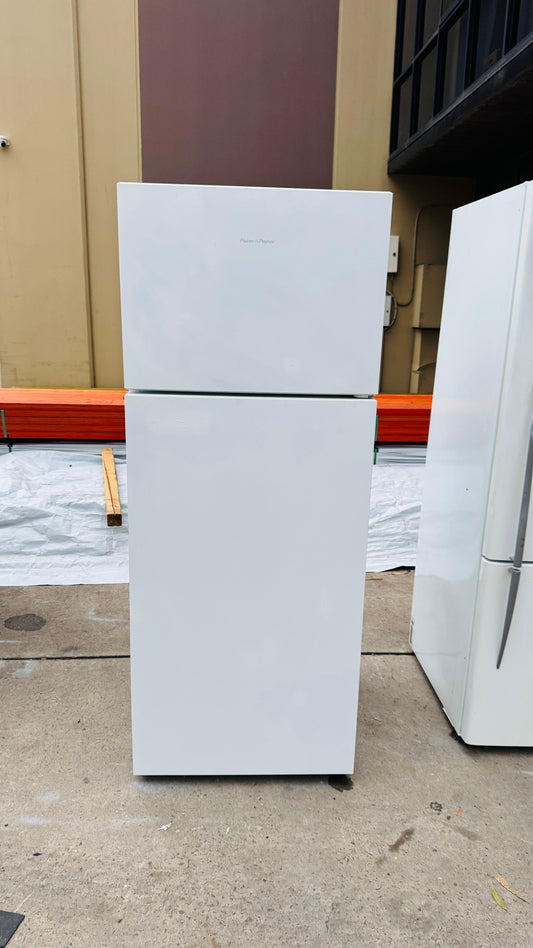 FISHER AND PAYKEL 380 LITRES FRIDGE FREEZER