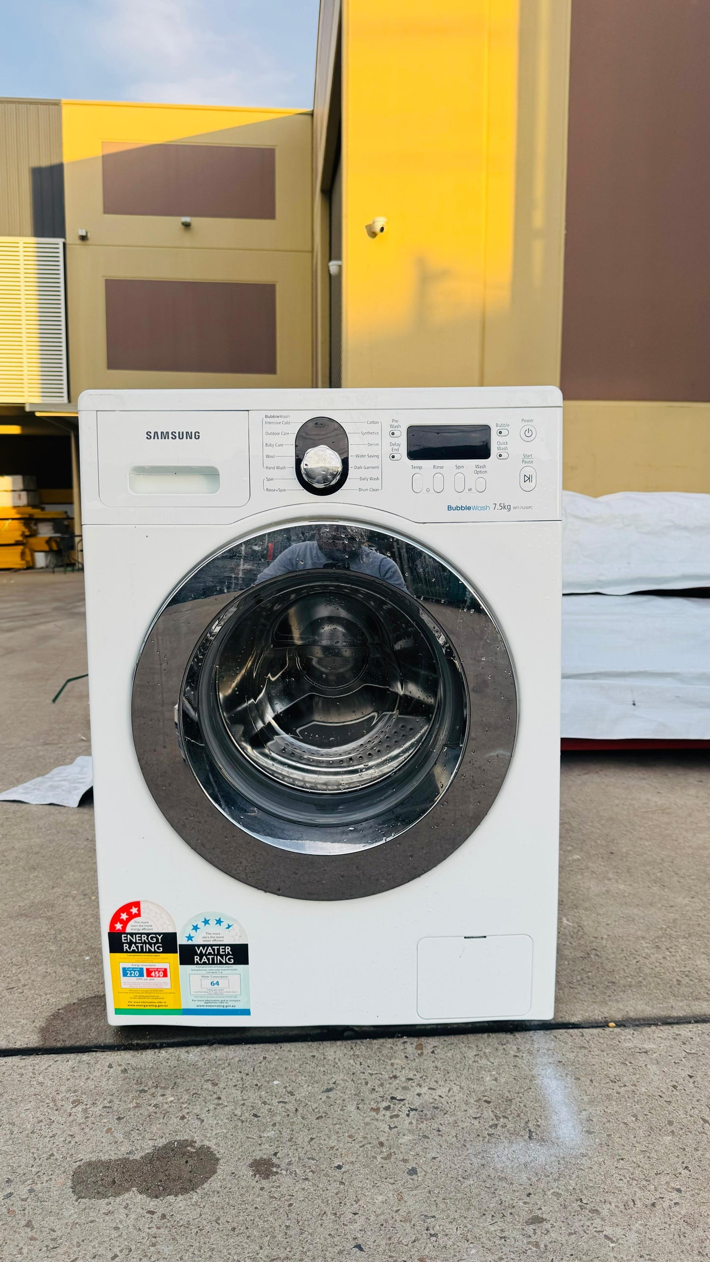 SAMSUNG 7.5KGS FRONT LOADER WASHING MACHINE