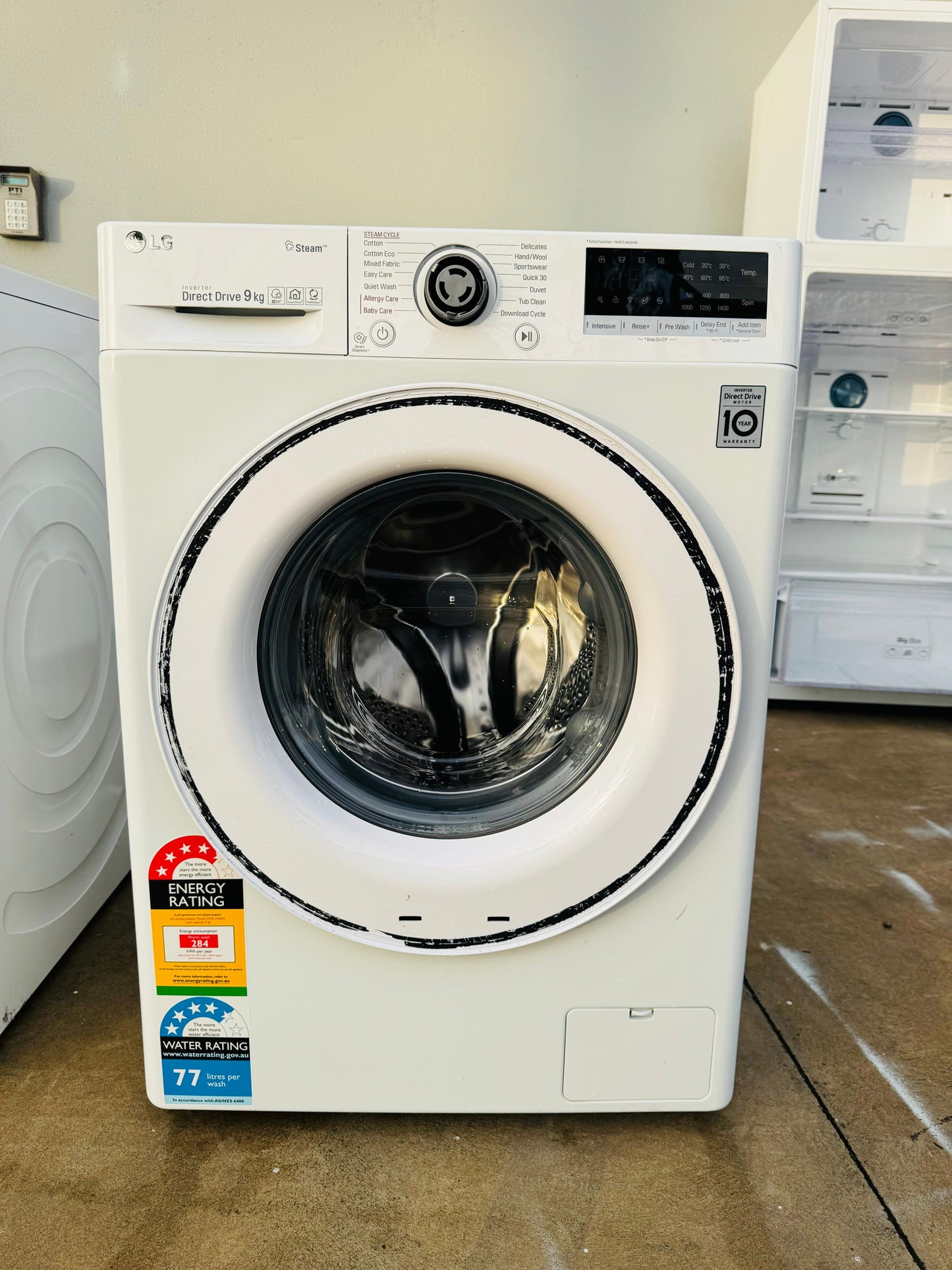 LG 9KGS FRONT LOADER WASHING MACHINE