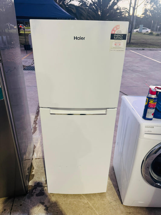 HAIER 220 LITRES FRIDGE FREEZER
