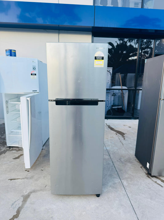 SAMSUNG 341 LITRES FRIDGE FREEZER