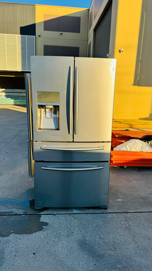 SAMSUNG 680 LITRES FRENCH DOOR FRIDGE FREEZER