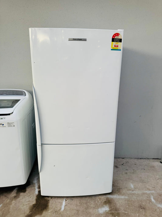 FISHER AND PAYKEL 519 LITRES FRIDGE FREEZER