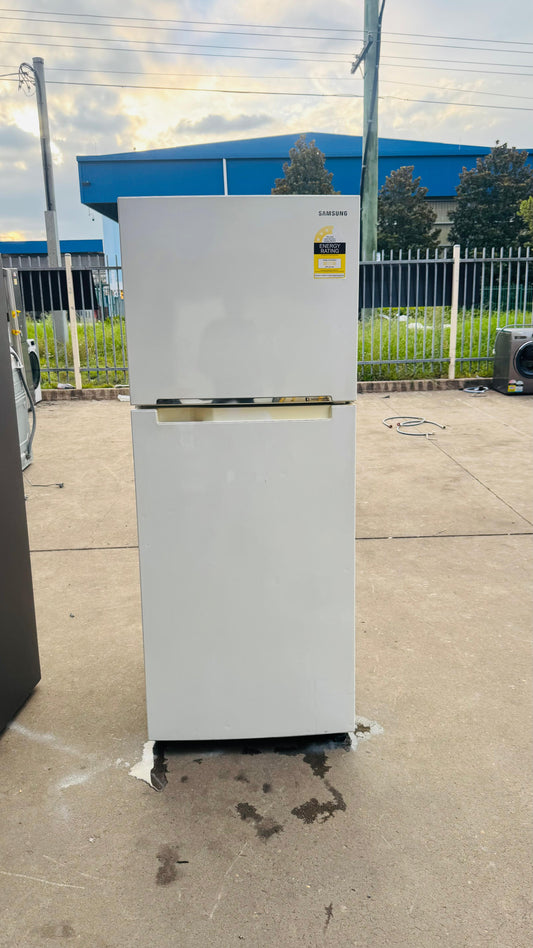 SAMSUNG 393 LITRES FRIDGE FREEZER