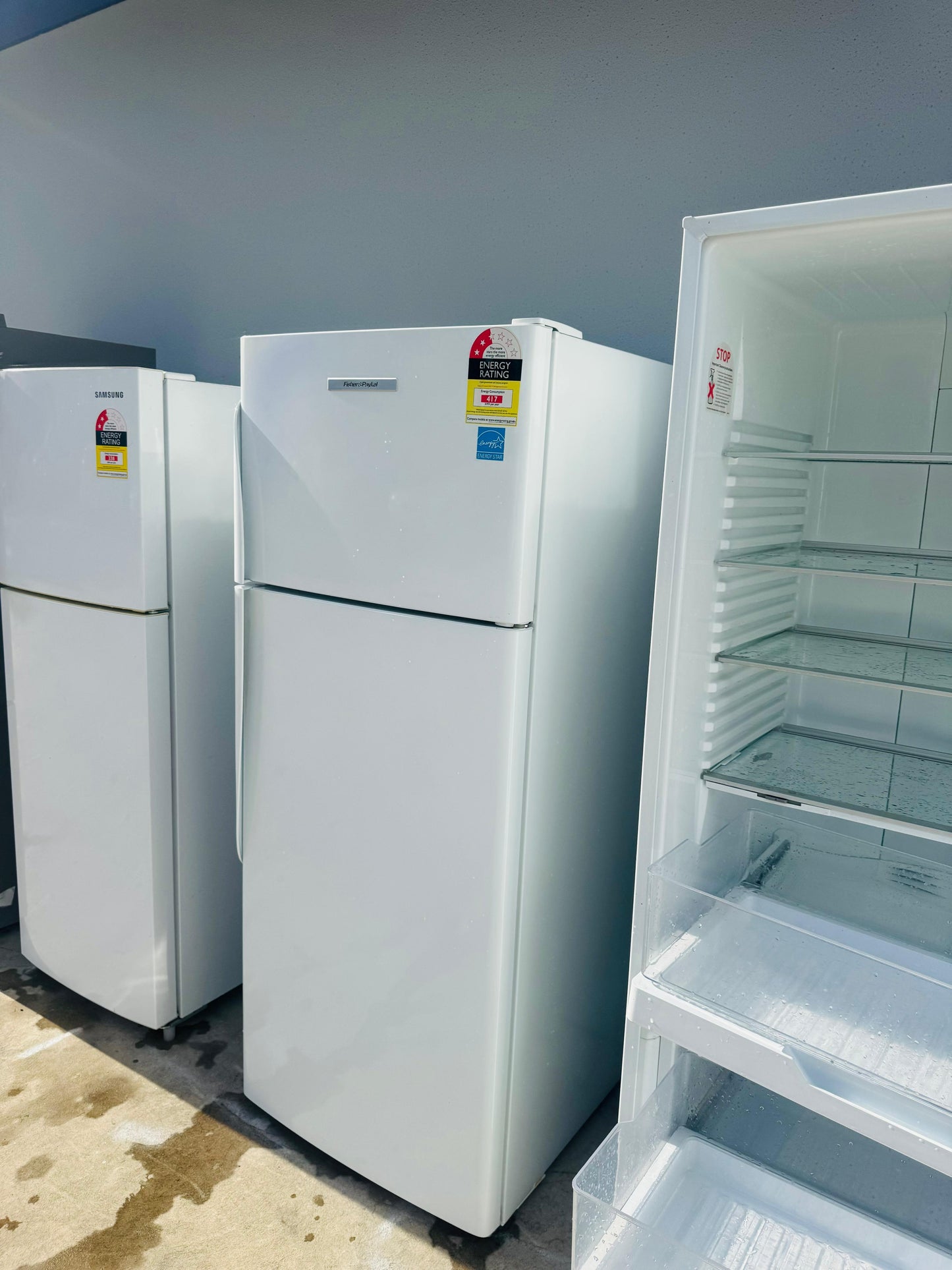 FISHER AND PAYKEL 380 LITRES FRIDGE FREEZER
