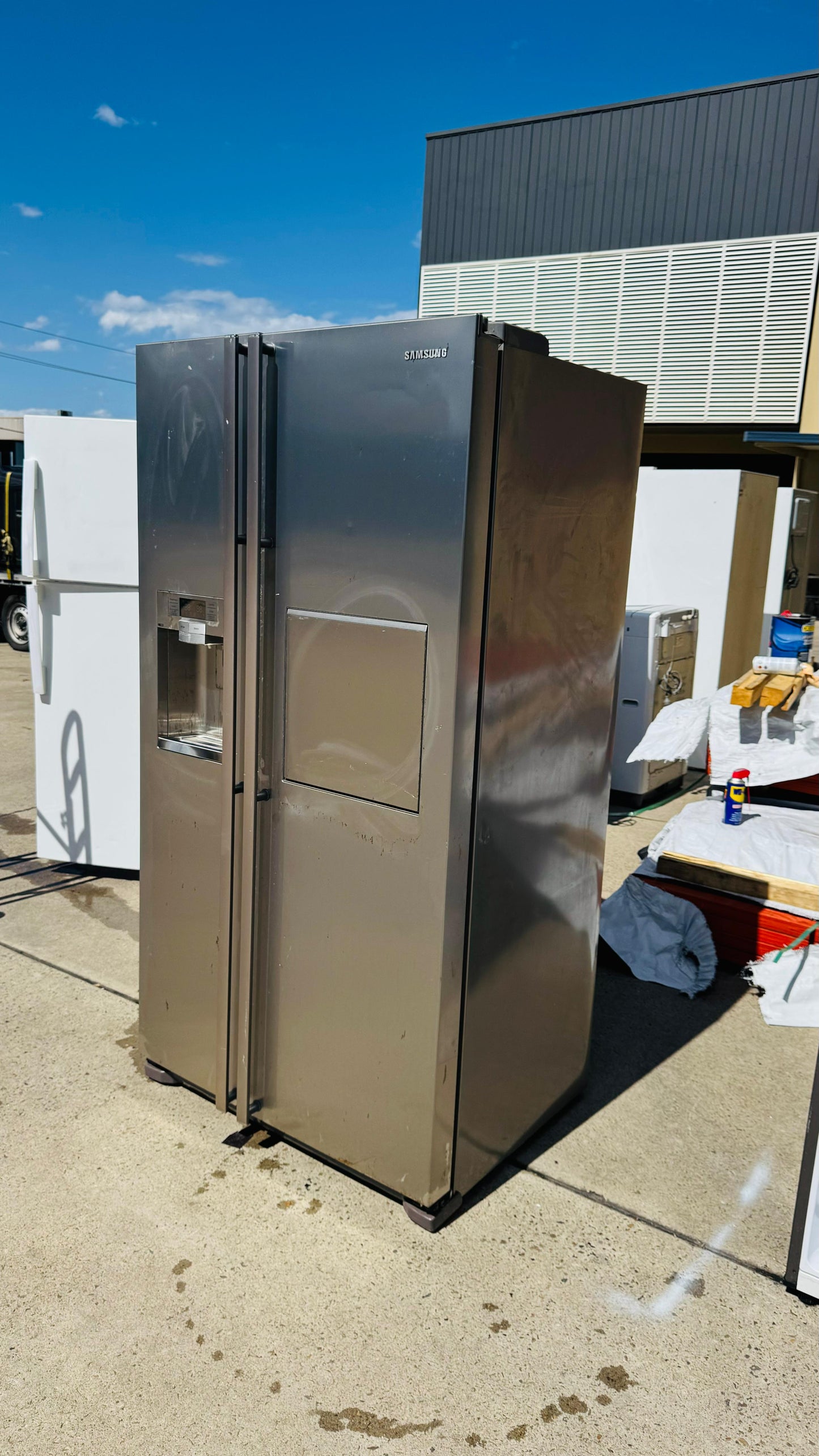 SAMSUNG 702 LITRES SIDE BY SIDE DOOR FRIDGE FREEZER