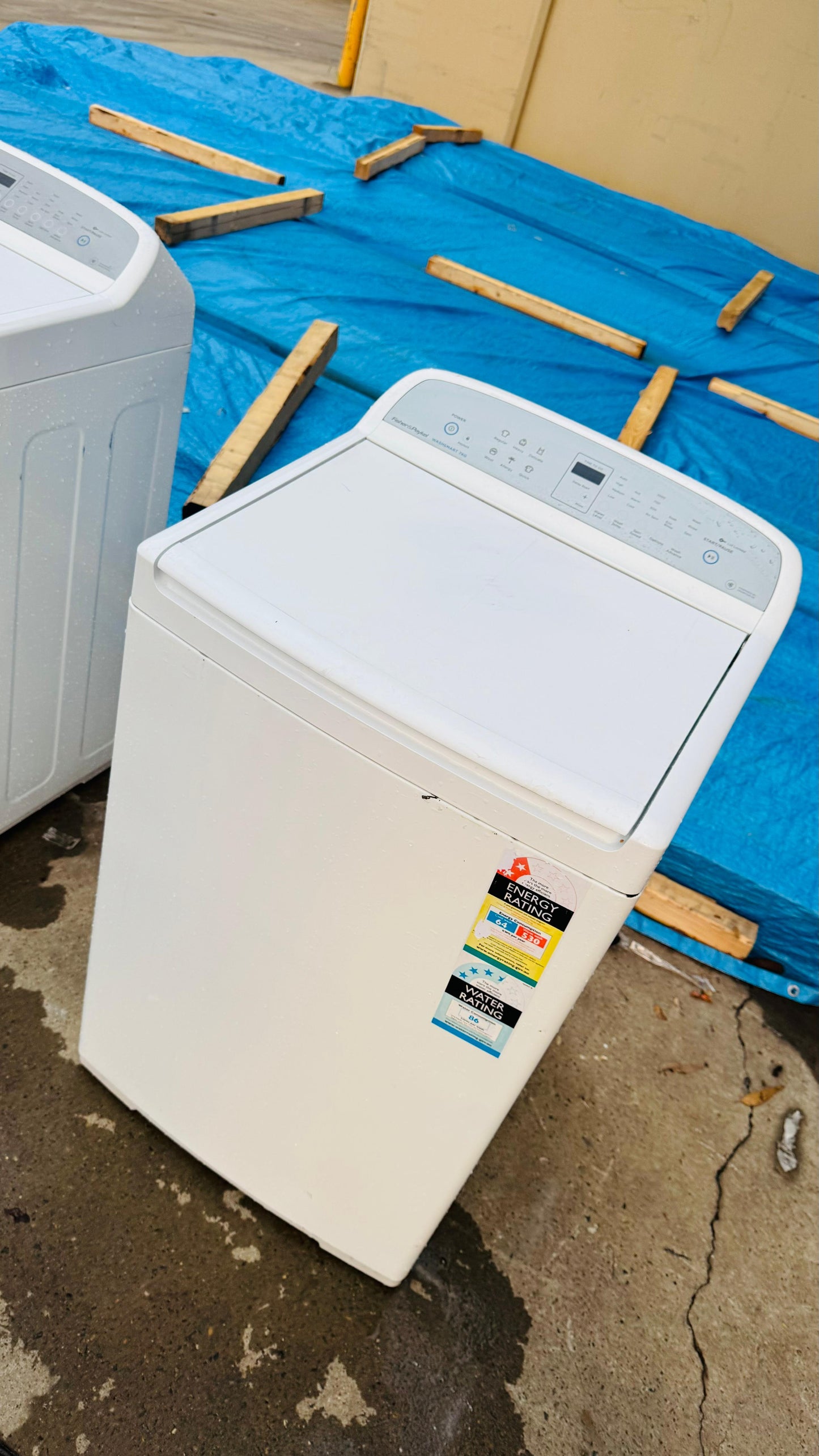 FISHER AND PAYKEL 7KGS TOP LOADER WASHING MACHINE