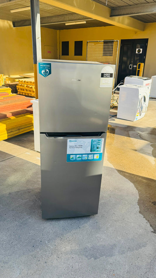 HISENSE 230 LITRES FRIDGE FREEZER