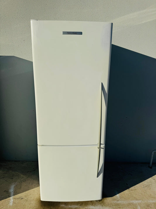 FISHER AND PAYKEL 403 LITRES FRIDGE FREEZER