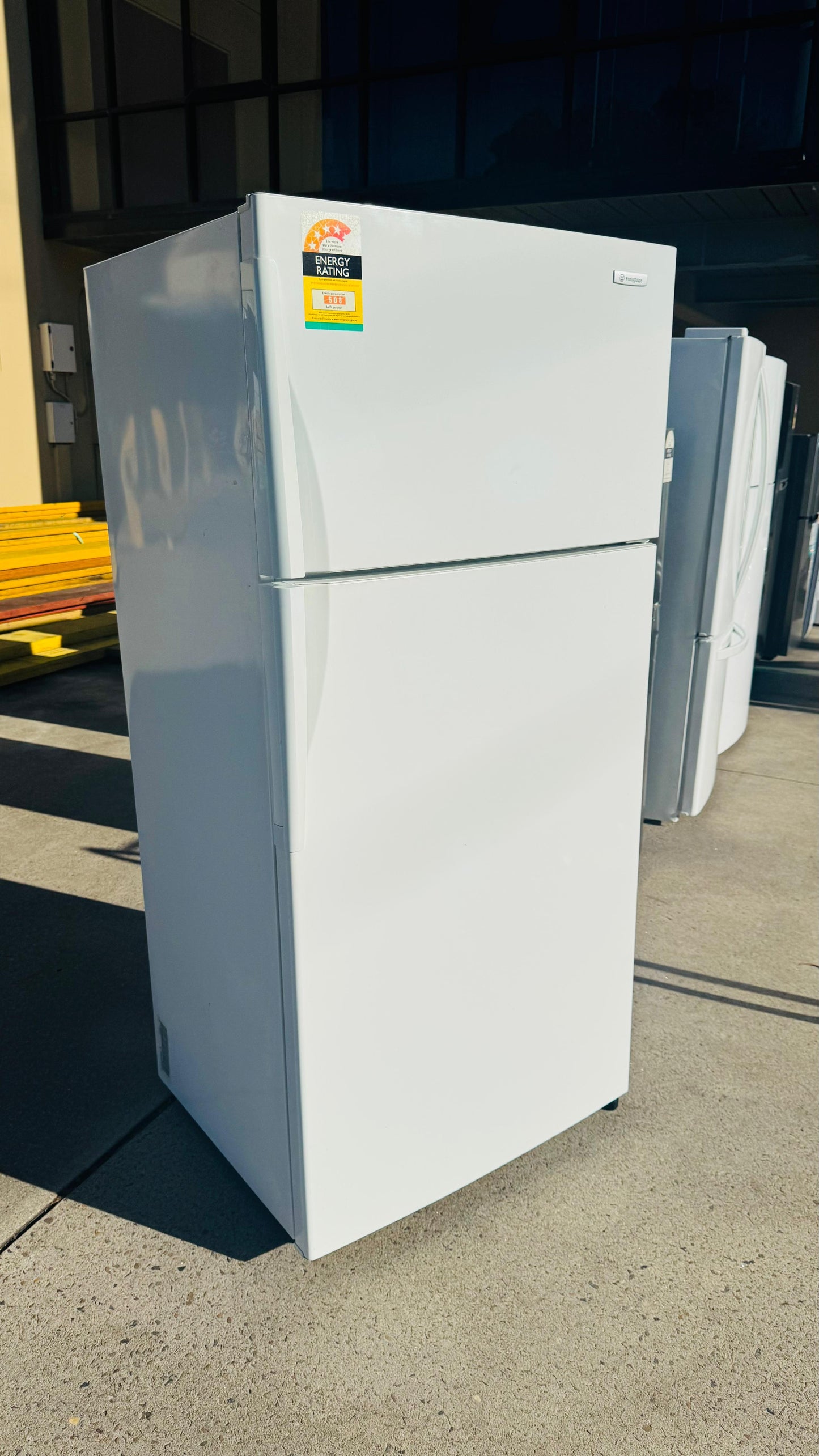 WESTINGHOUSE 520 LITRES FRIDGE FREEZER