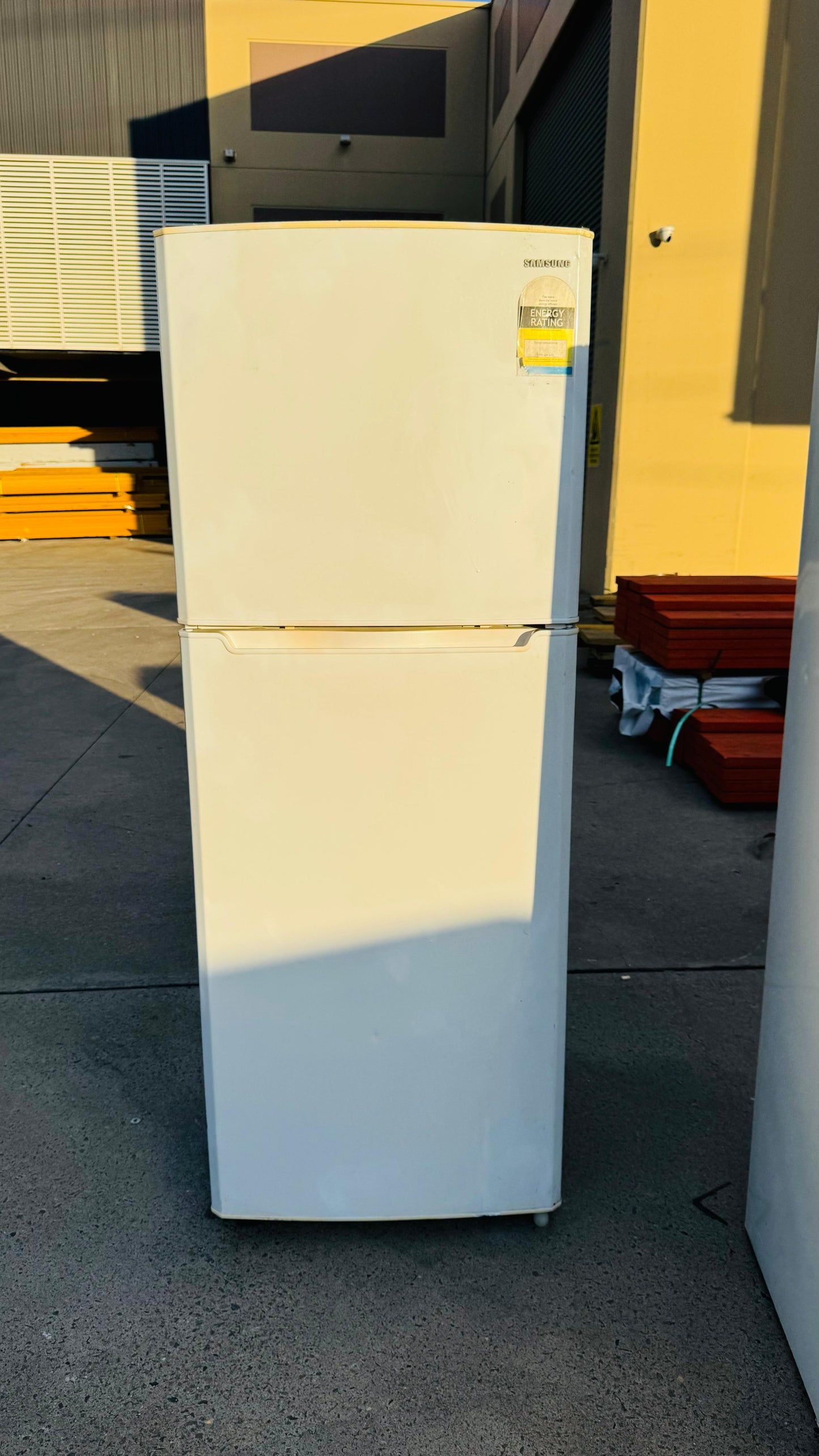 SAMSUNG 395 LITRES FRIDGE FREEZER