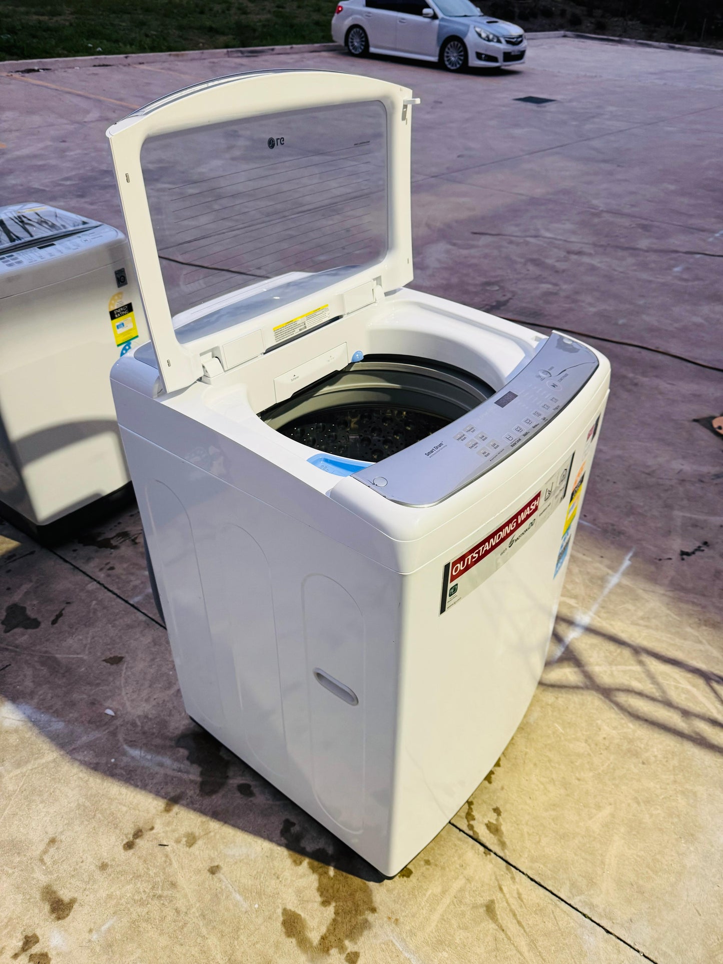 LG 10 KGS TOP LOADER WASHING MACHINE
