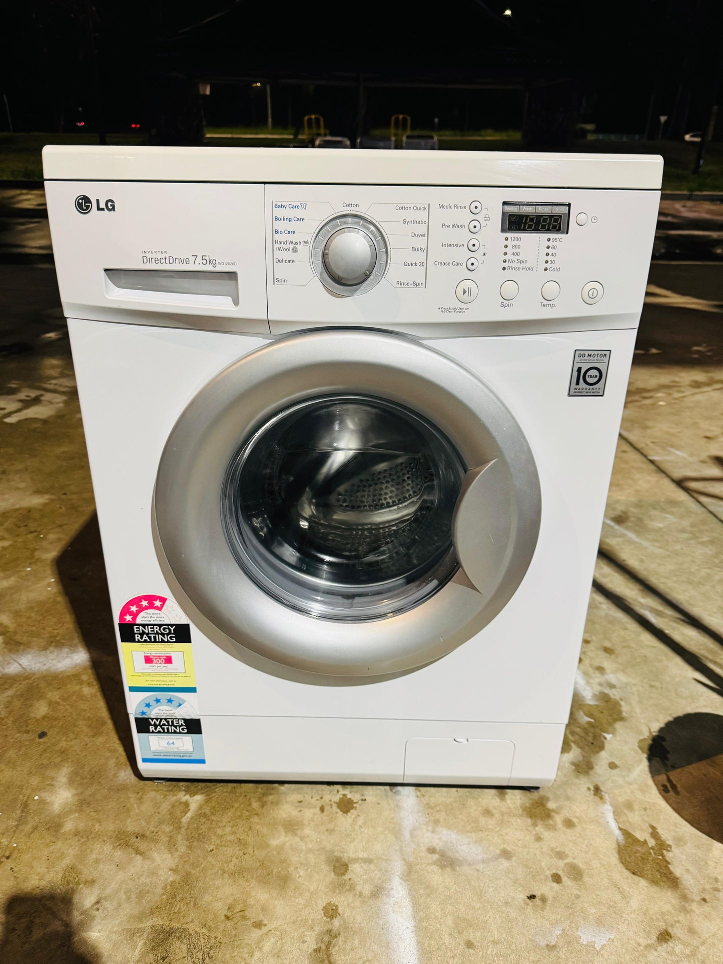LG 7.5KGS FRONT LOADER WASHING MACHINE