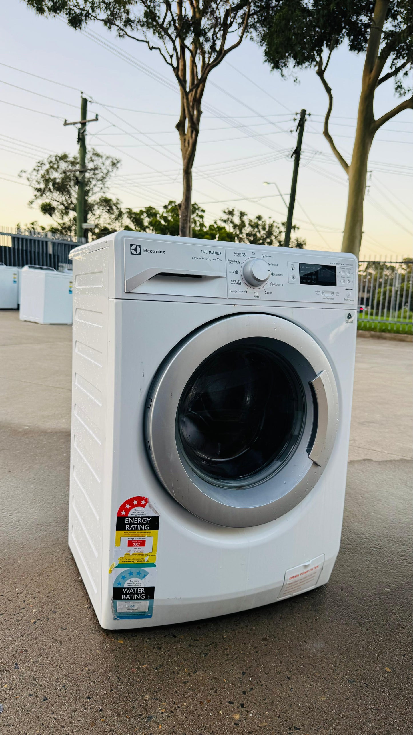 ELECTROLUX 7KGS FRONT LOADER WASHING MACHINE