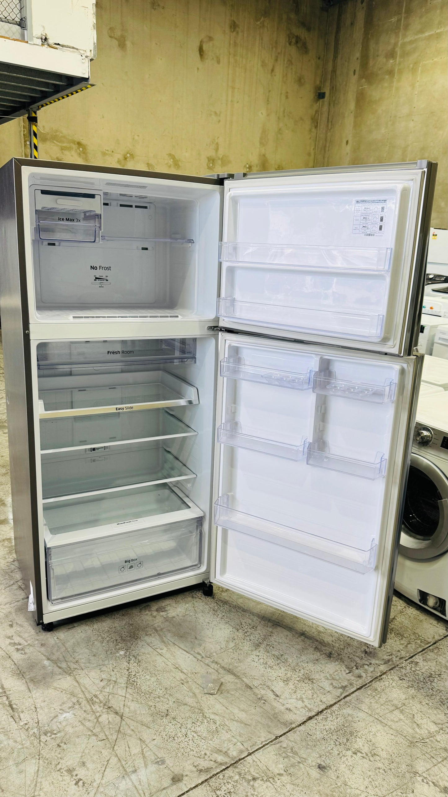 SAMSUNG 527 LITRES FRIDGE FREEZER