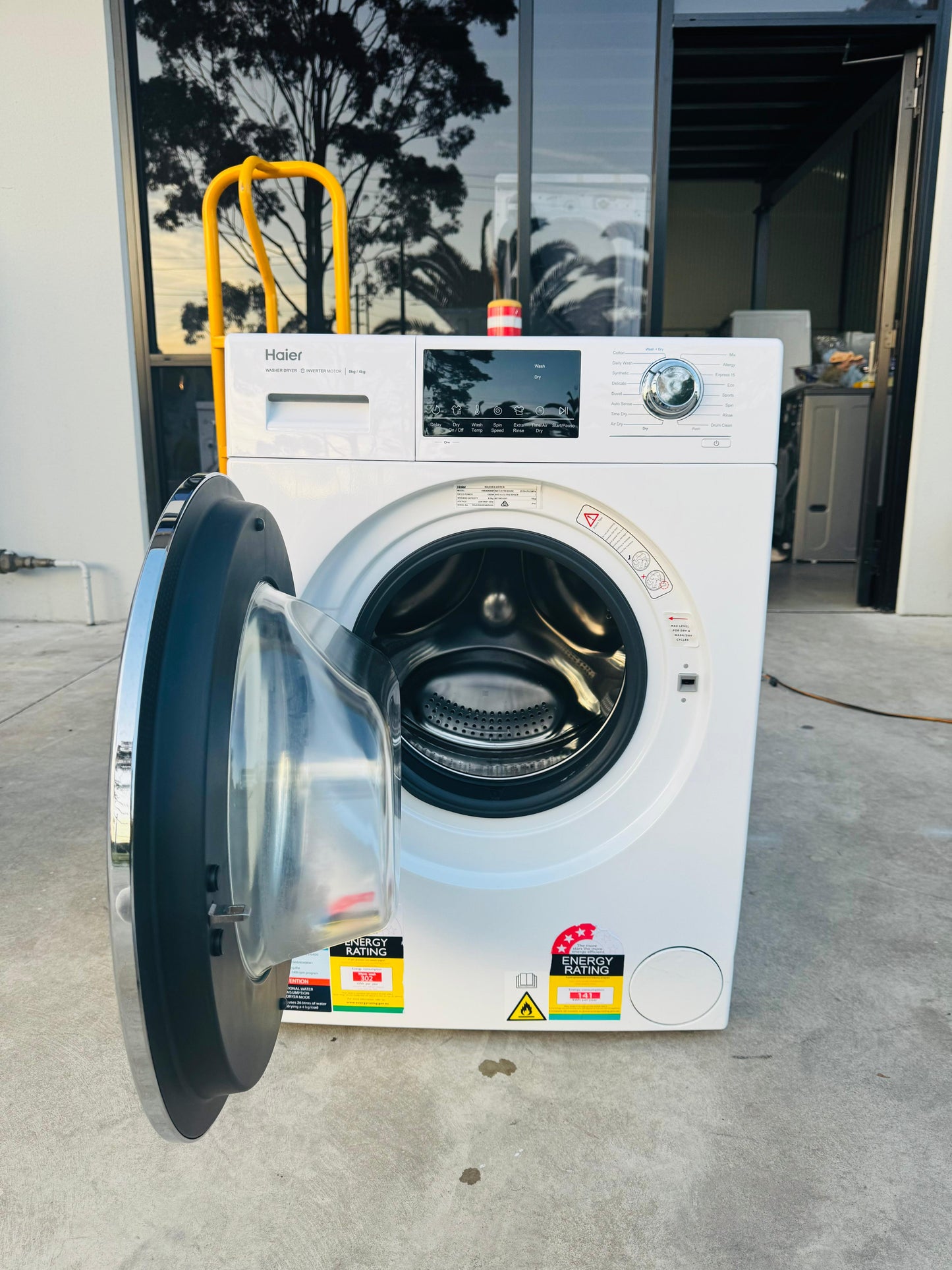 HAIER 8 KGS FRONT LOADER WASHING MACHINE