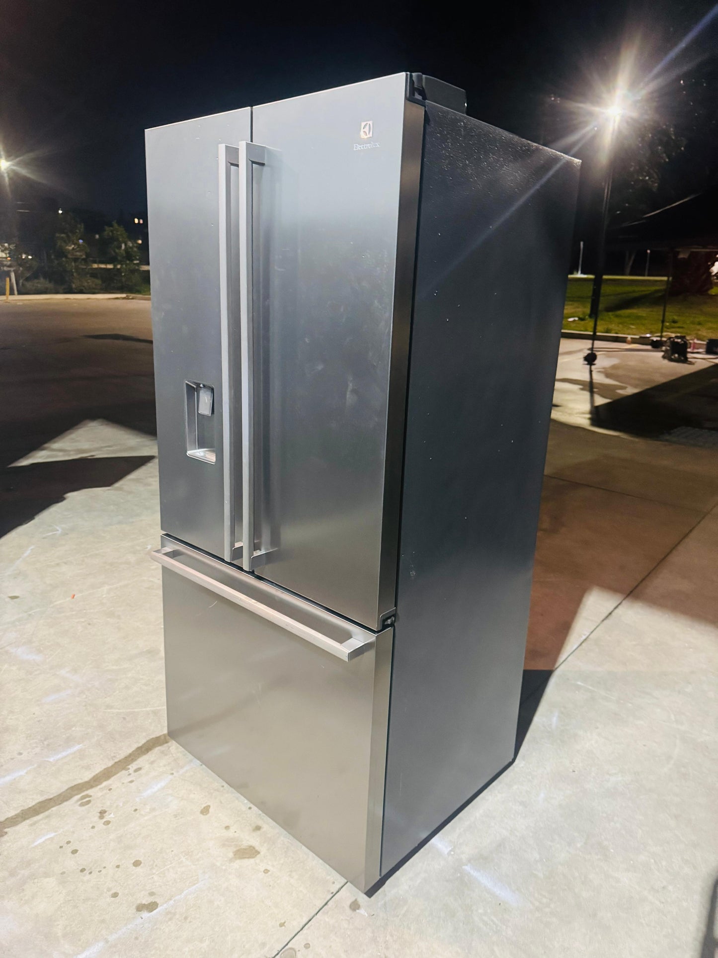 WESTING HOUSE FRENCH DOOR 510 LITRES FRIDGE FREEZER