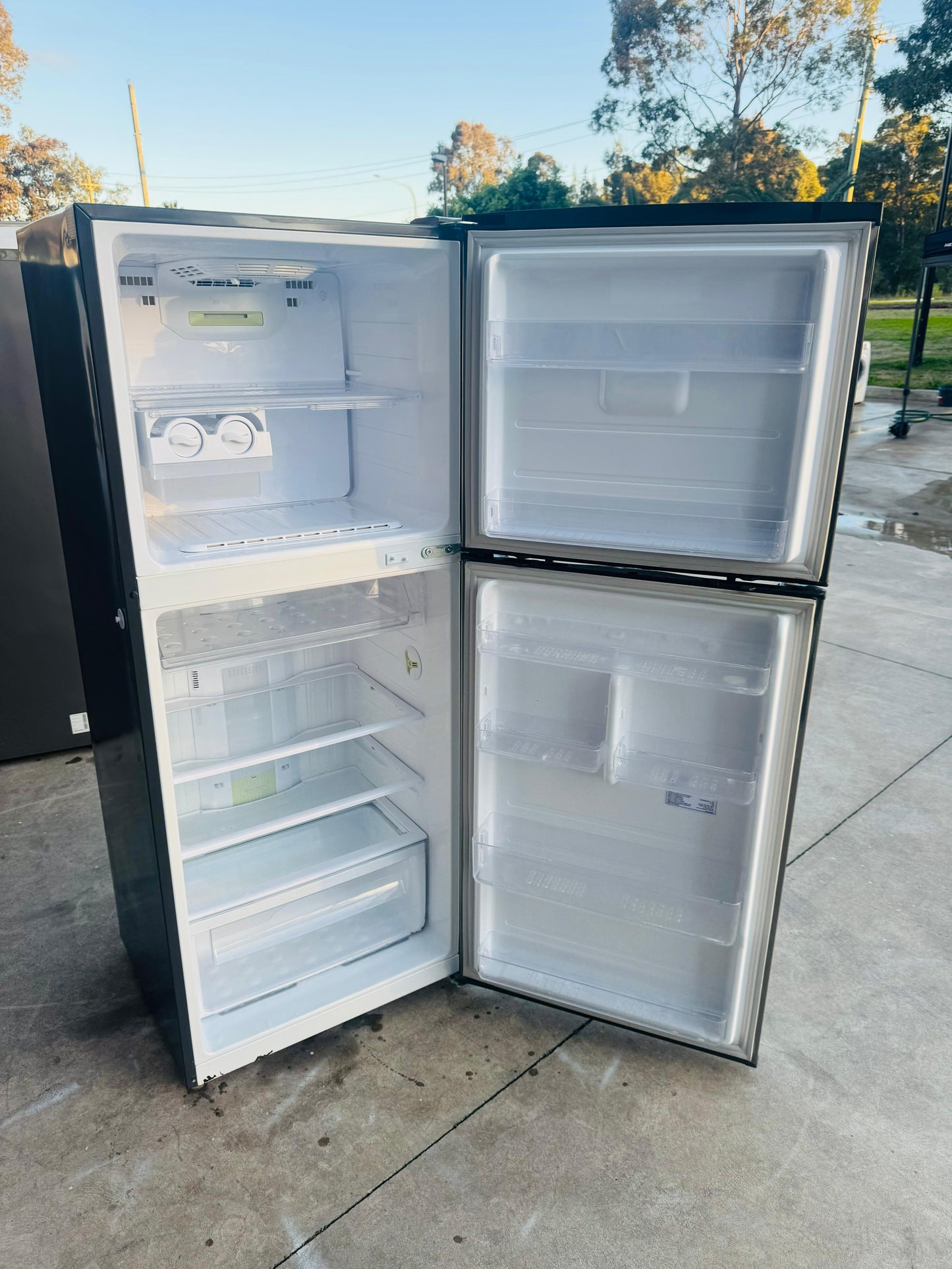 SAMSUNG 371 LITRES FRIDGE FREEZER