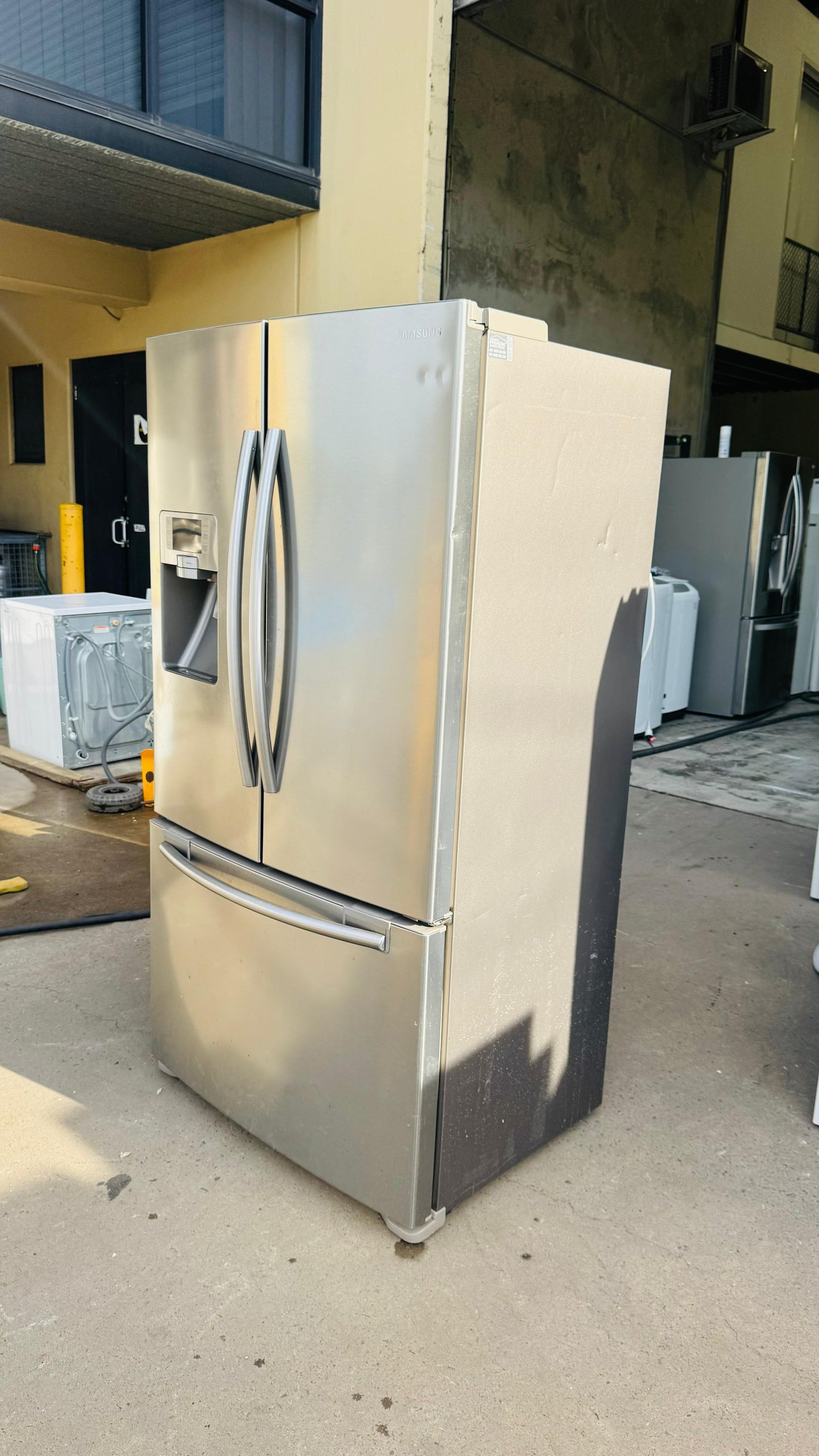 SAMSUNG FRENCH DOOR 639 LITRES FRIDGE FREEZER