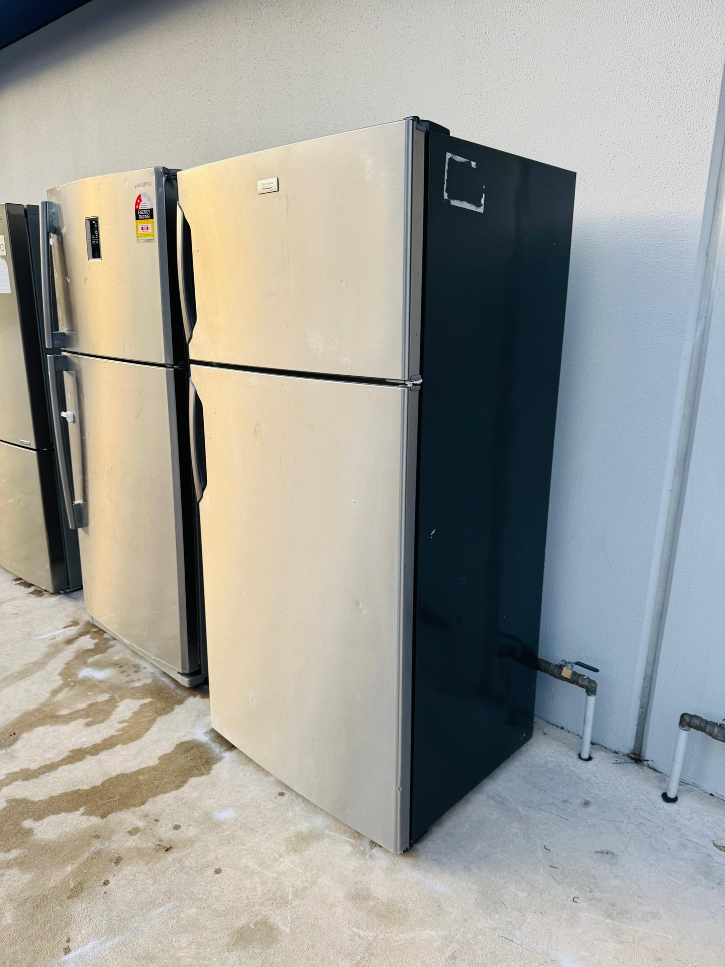 WESTINGHOUSE 517 LITRES FRIDGE FREEZER