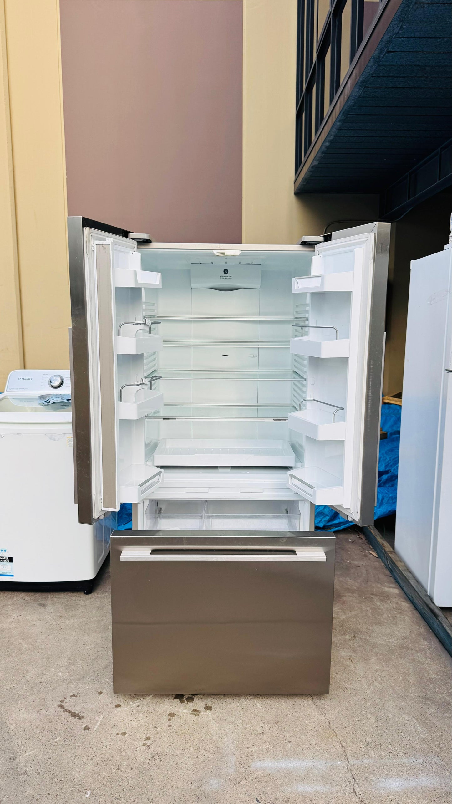 FISHER AND PAYKEL 519 LITRES FRIDGE FREEZER