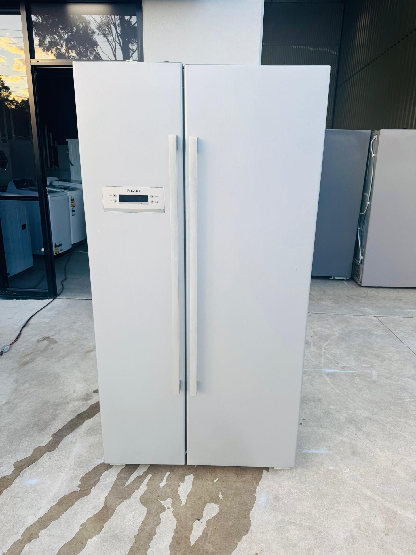 BOSCH SIDE BY SIDE 610 LITRES FRIDGE FREEZER