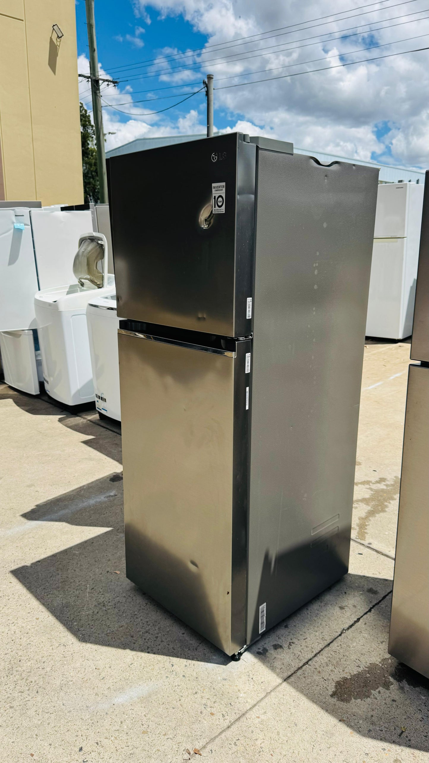 LG 315 LITRES FRIDGE FREEZER