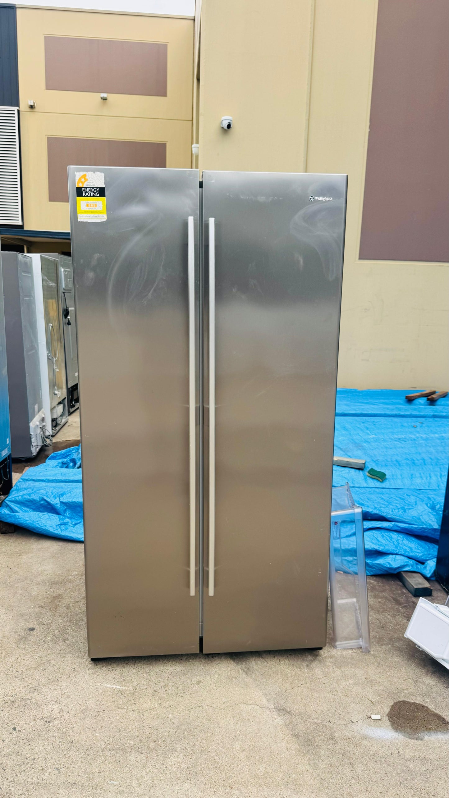 WESTINGHOUSE SIDE BY SIDE 700 LITRES FRIDGE FREEZER