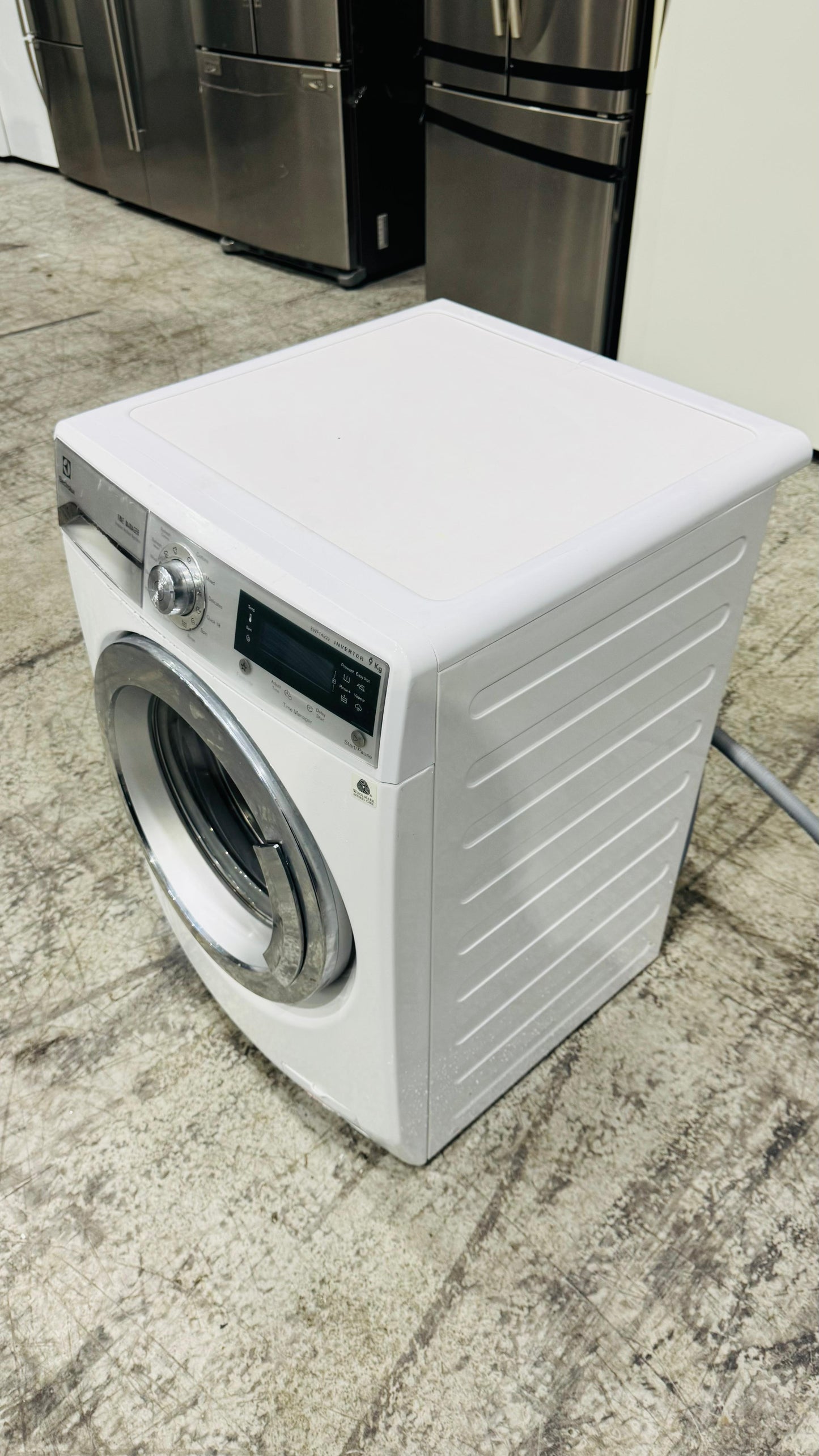 ELECTROLUX 9KGS FRONT LOADER WASHING MACHINE
