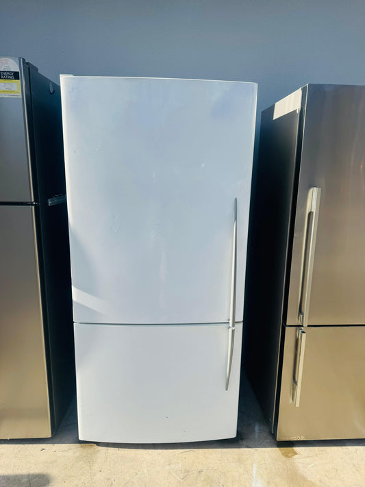 FISHER AND PAYKEL 519 LITRES FRIDGE FREEZER