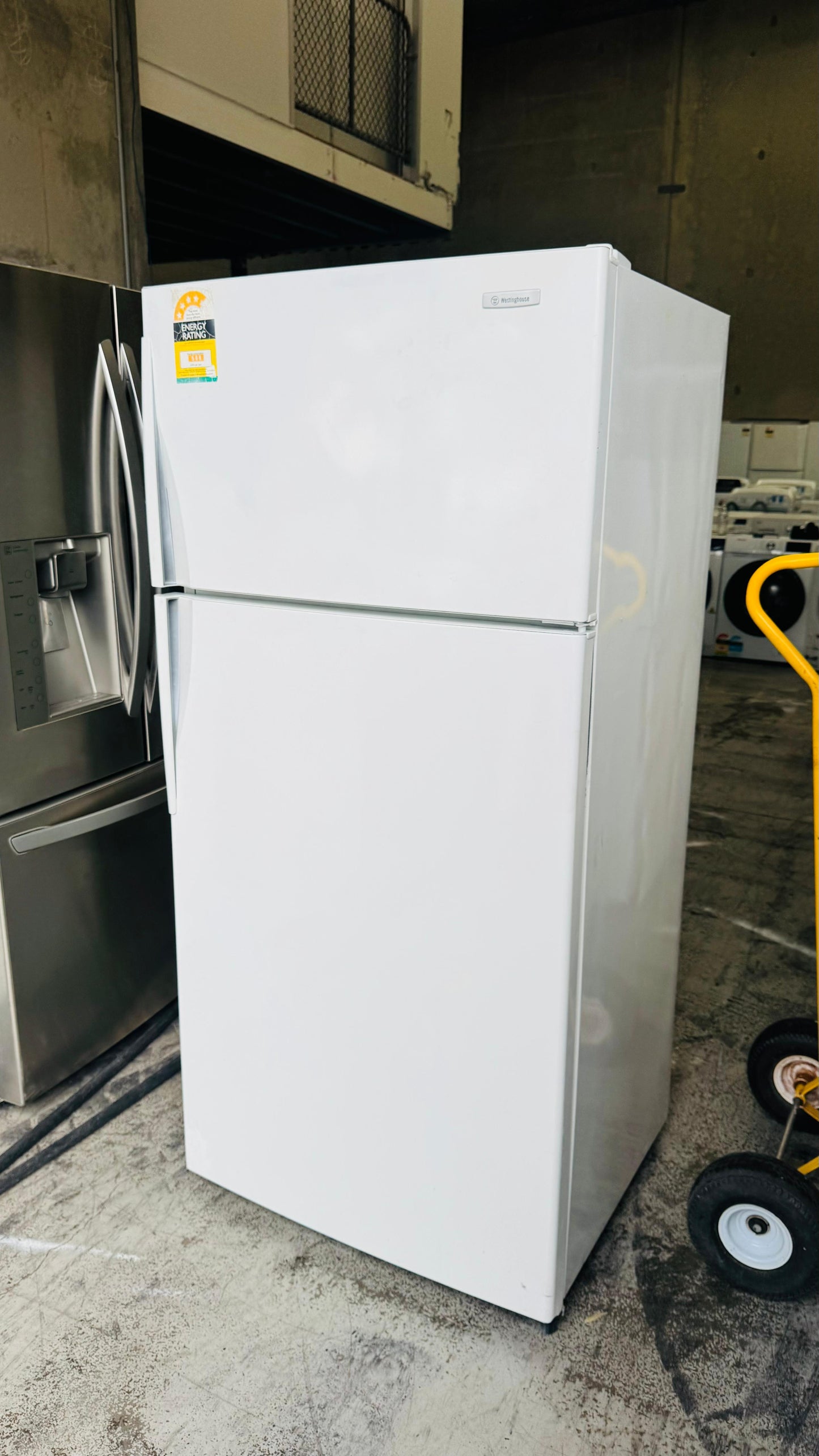 WESTINGHOUSE 520 LITRES FRIDGE FREEZER