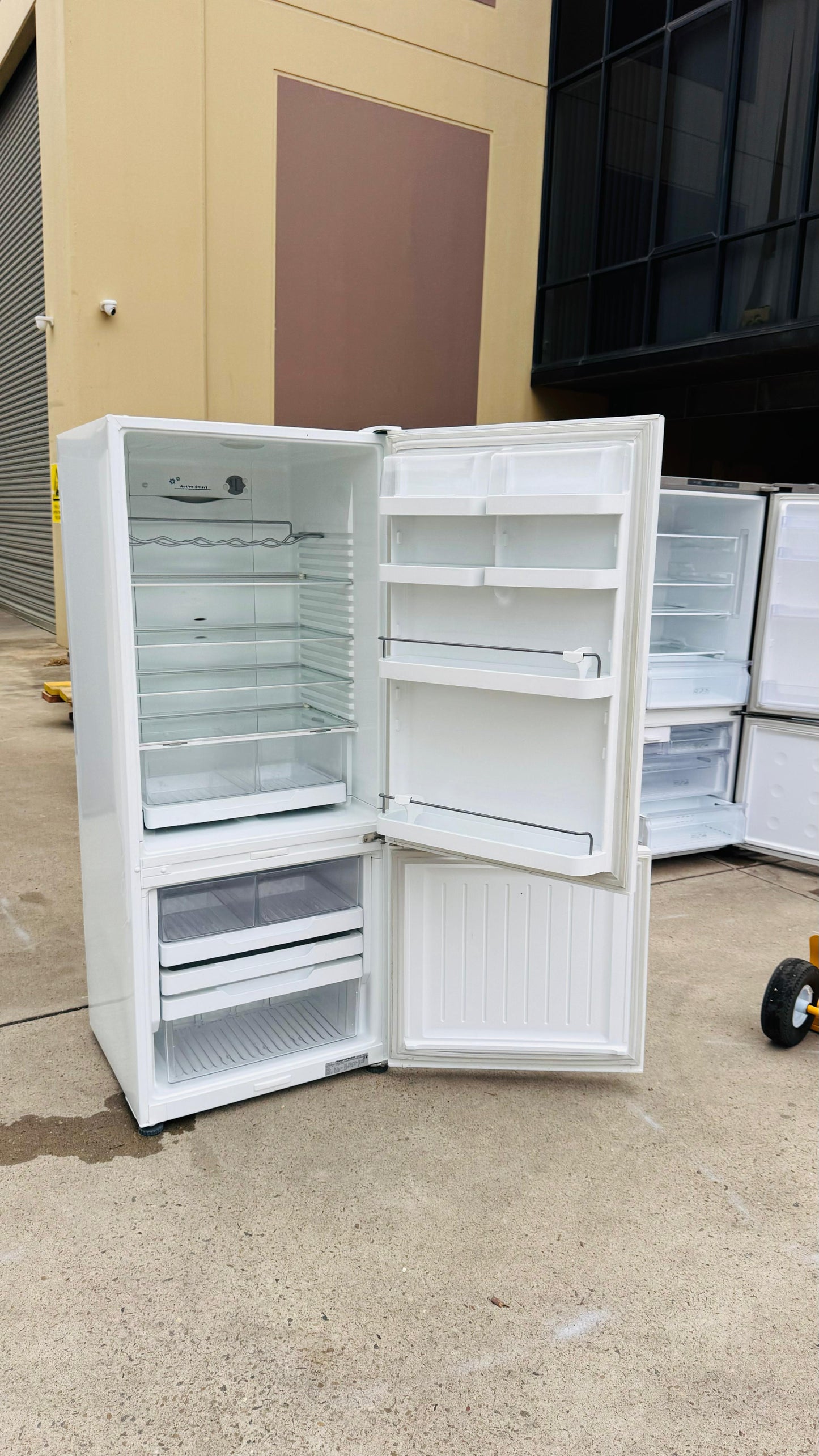 FISHER AND PAYKEL 442 LITRES FRIDGE FREEZER