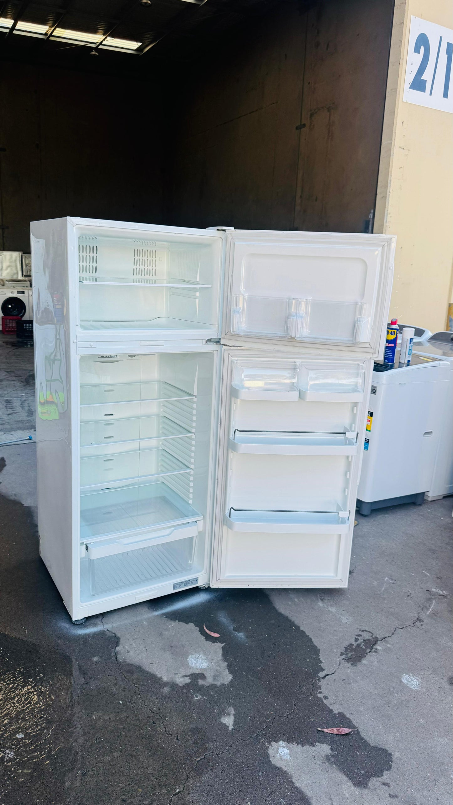 FISHER AND PAYKEL 380 LITRES FRIDGE FREEZER