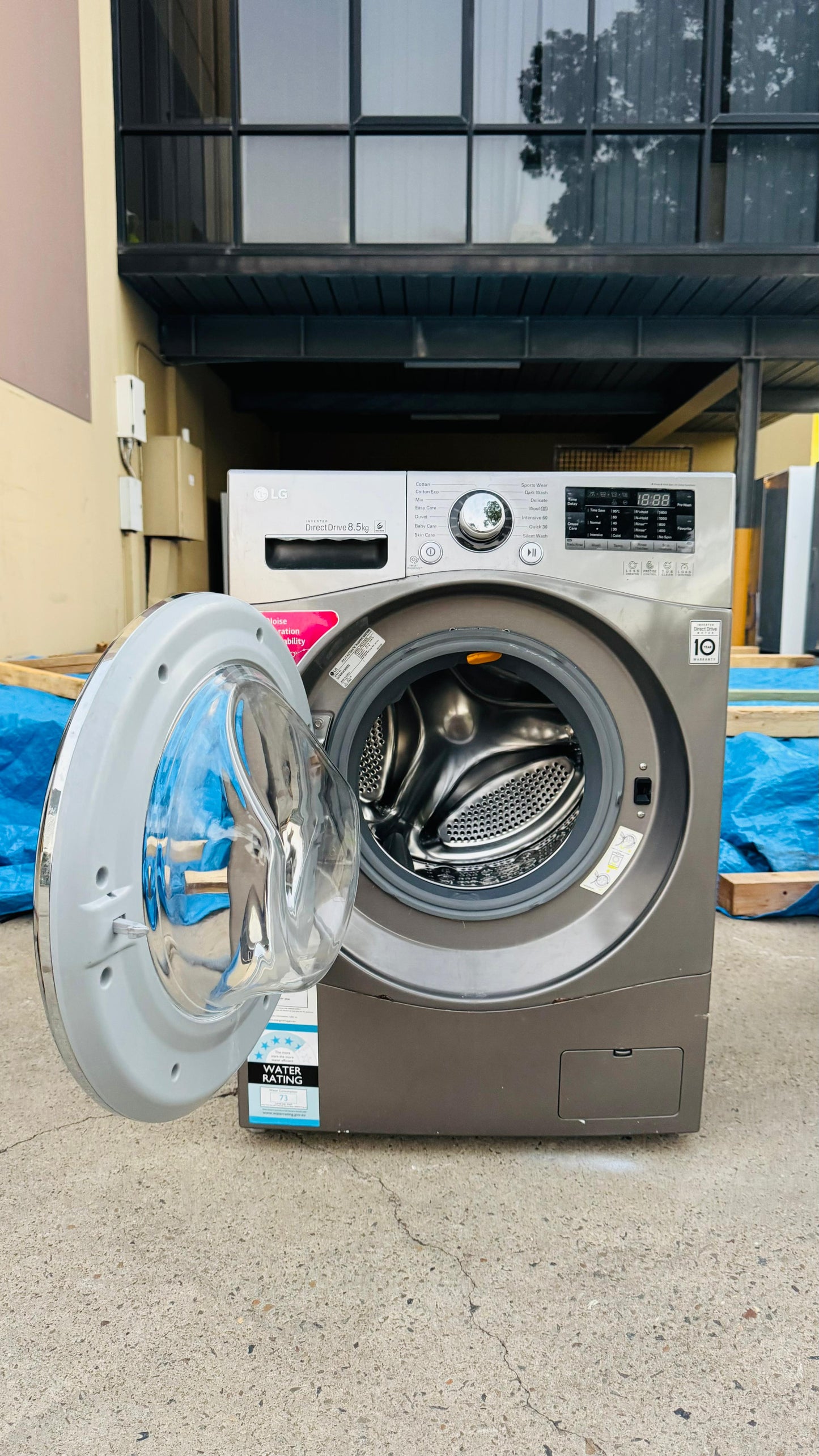 LG 8.5KGS FRONT LOADER WASHING MACHINE