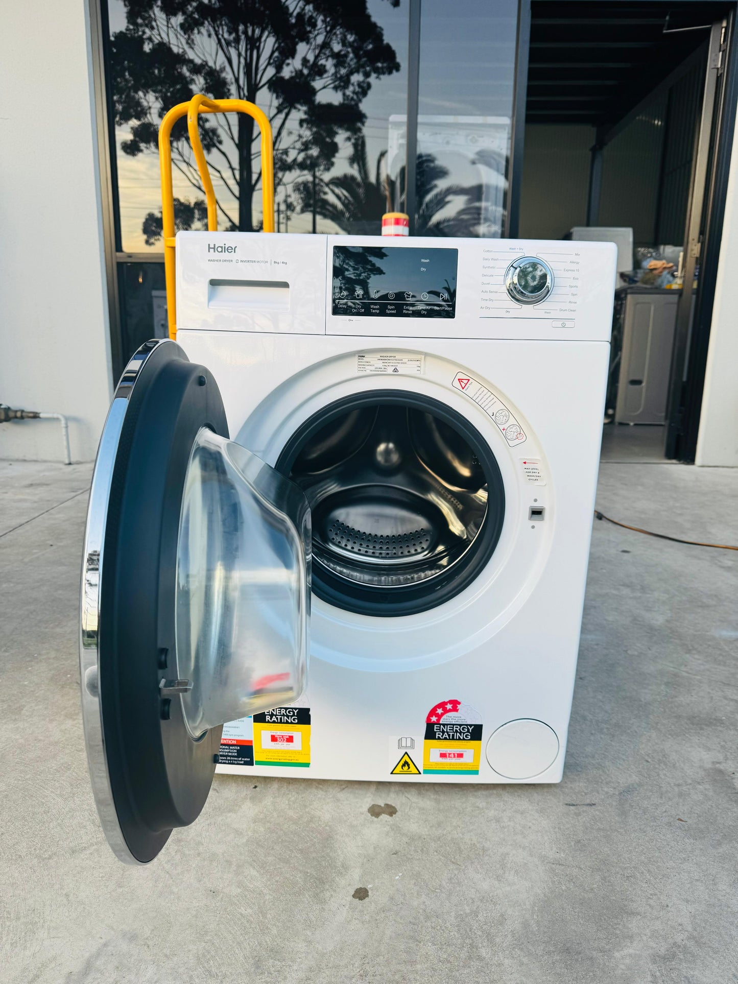 HAIER 8 KGS FRONT LOADER WASHING MACHINE