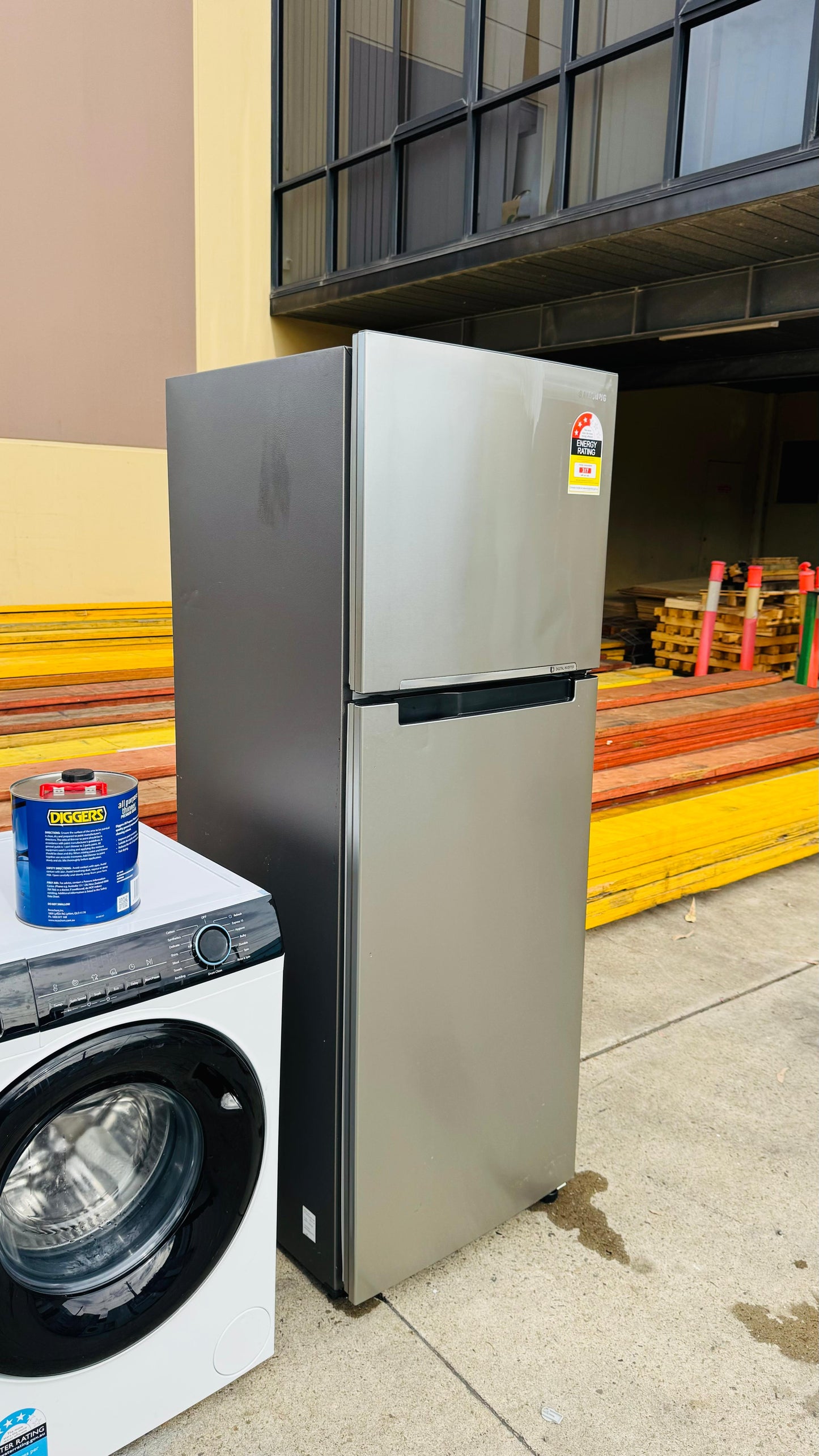 SAMSUNG 343 LITRES FRIDGE FREEZER
