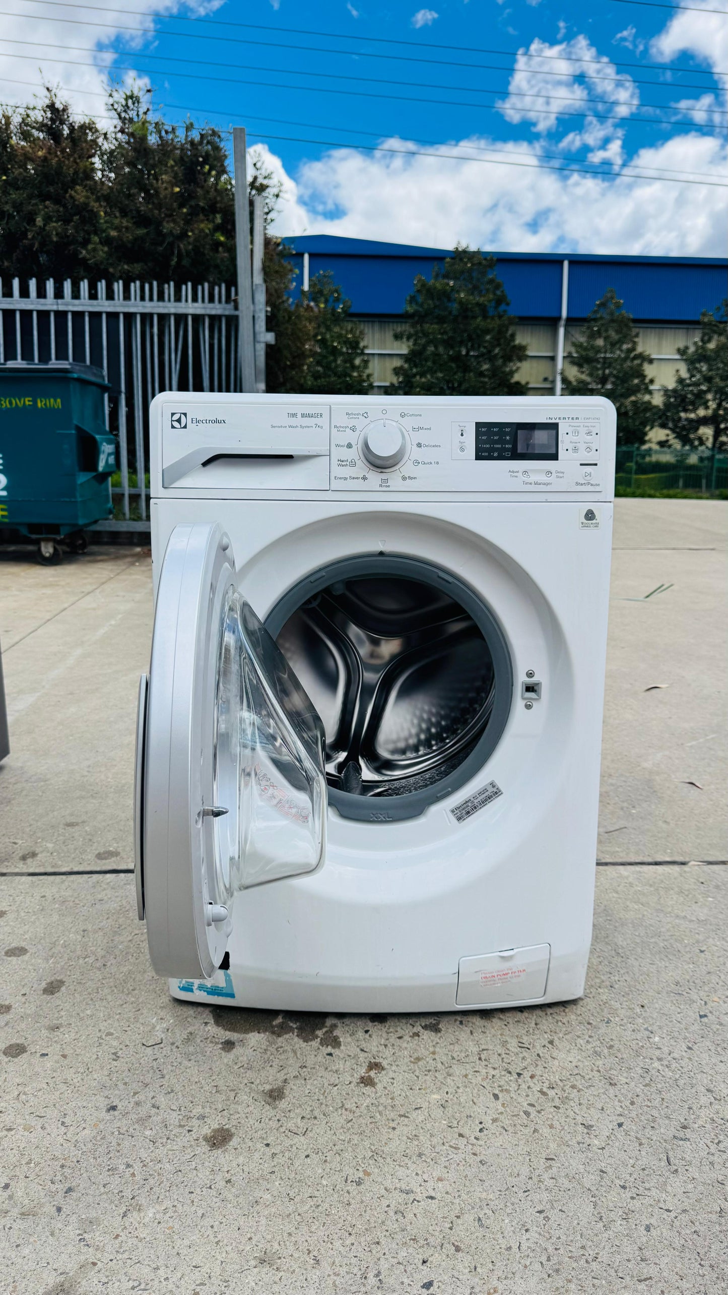 ELECTROLUX 7KGS FRONT LOADER WASHING MACHINE