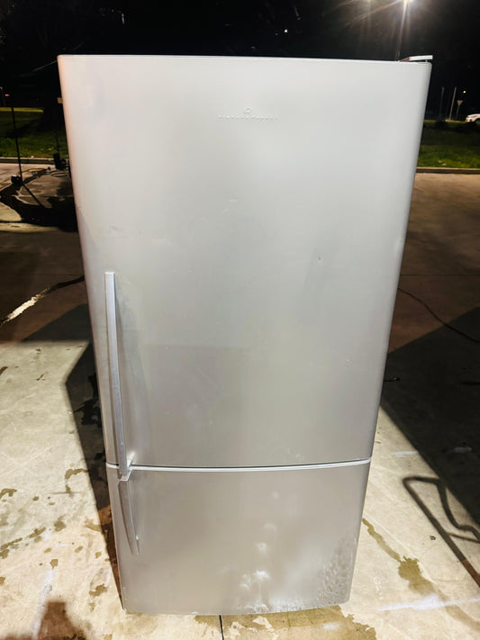 FISHER AND PAYKEL 519 LITRES FRIDGE FREEZER