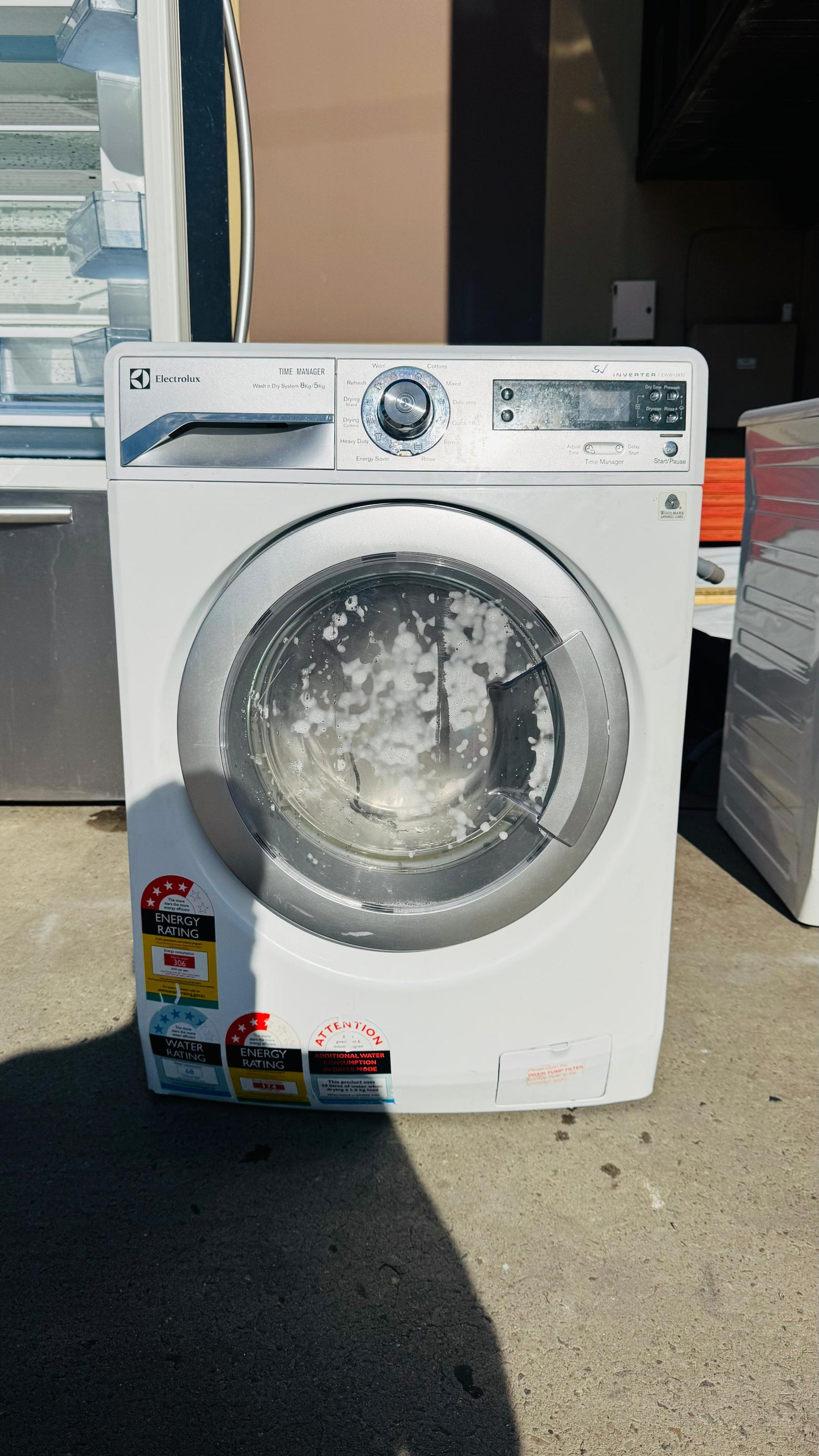 ELECTROLUX 8KGS FRONT LOADER WASHING MACHINE