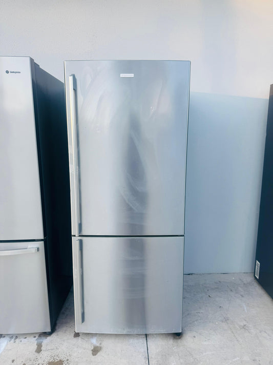 ELECTROLUX 430 LITRES FRIDGE FREEZER