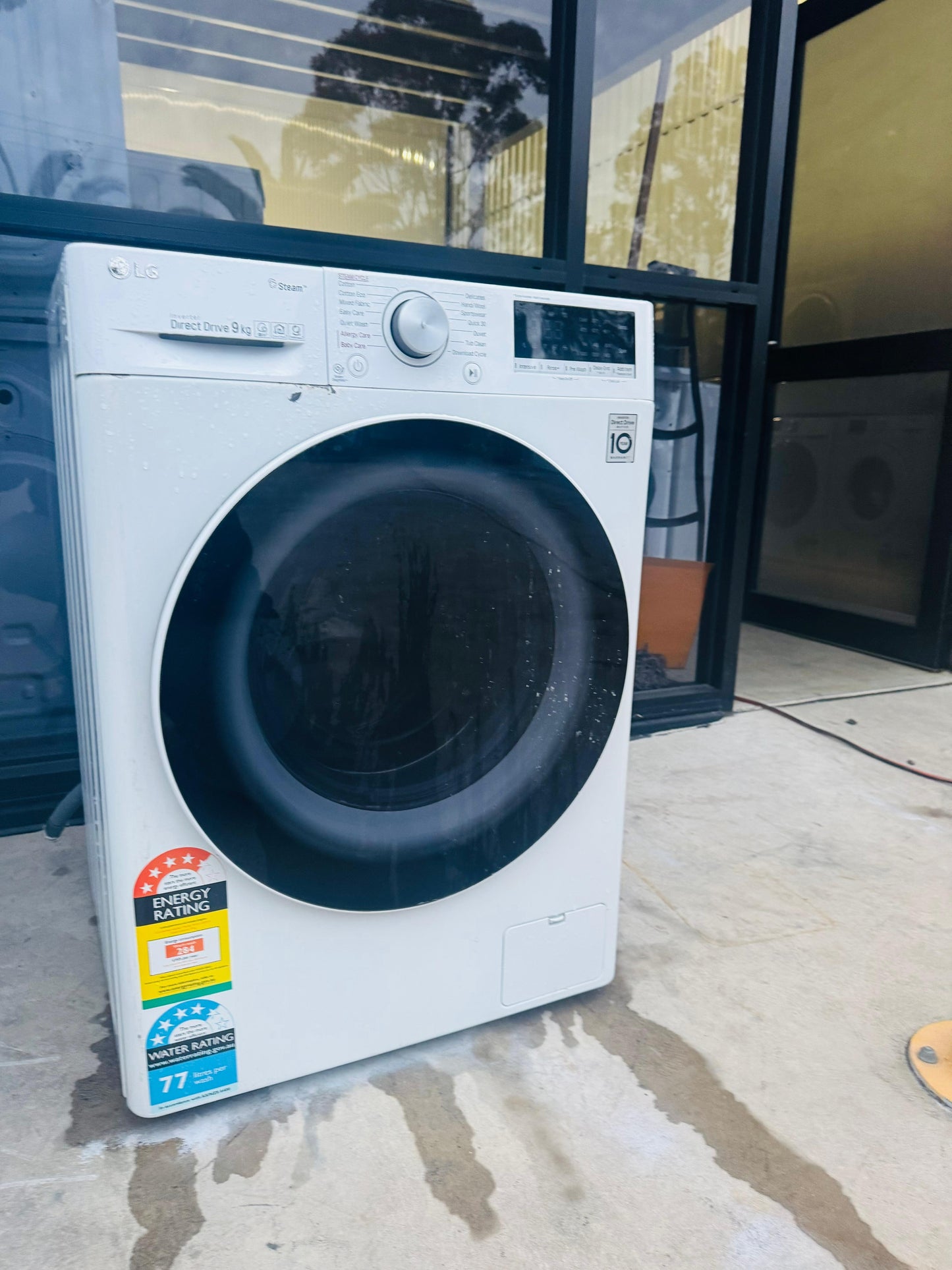 LG 9KGS FRONT LOADER WASHING MACHINE