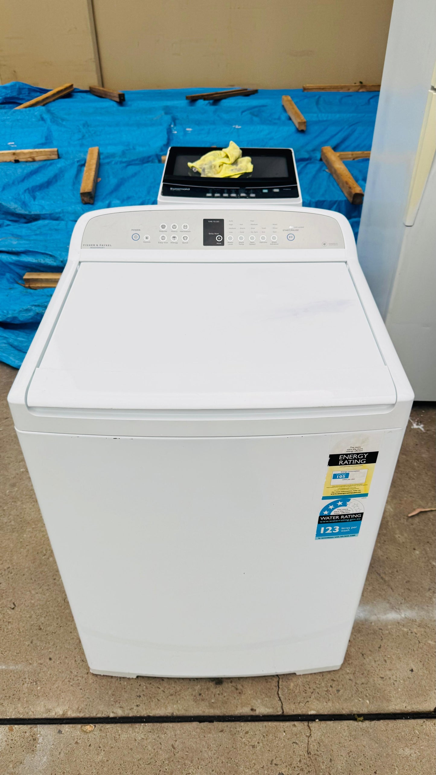 FISHER AND PAYKEL 10KGS TOP LOADER WASHING MACHINE