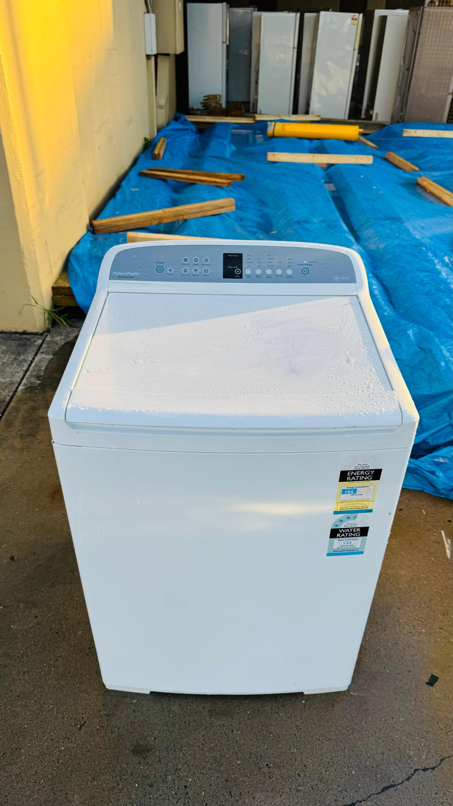 FISHER AND PAYKEL 10KGS TOP LOADER WASHING MACHINE