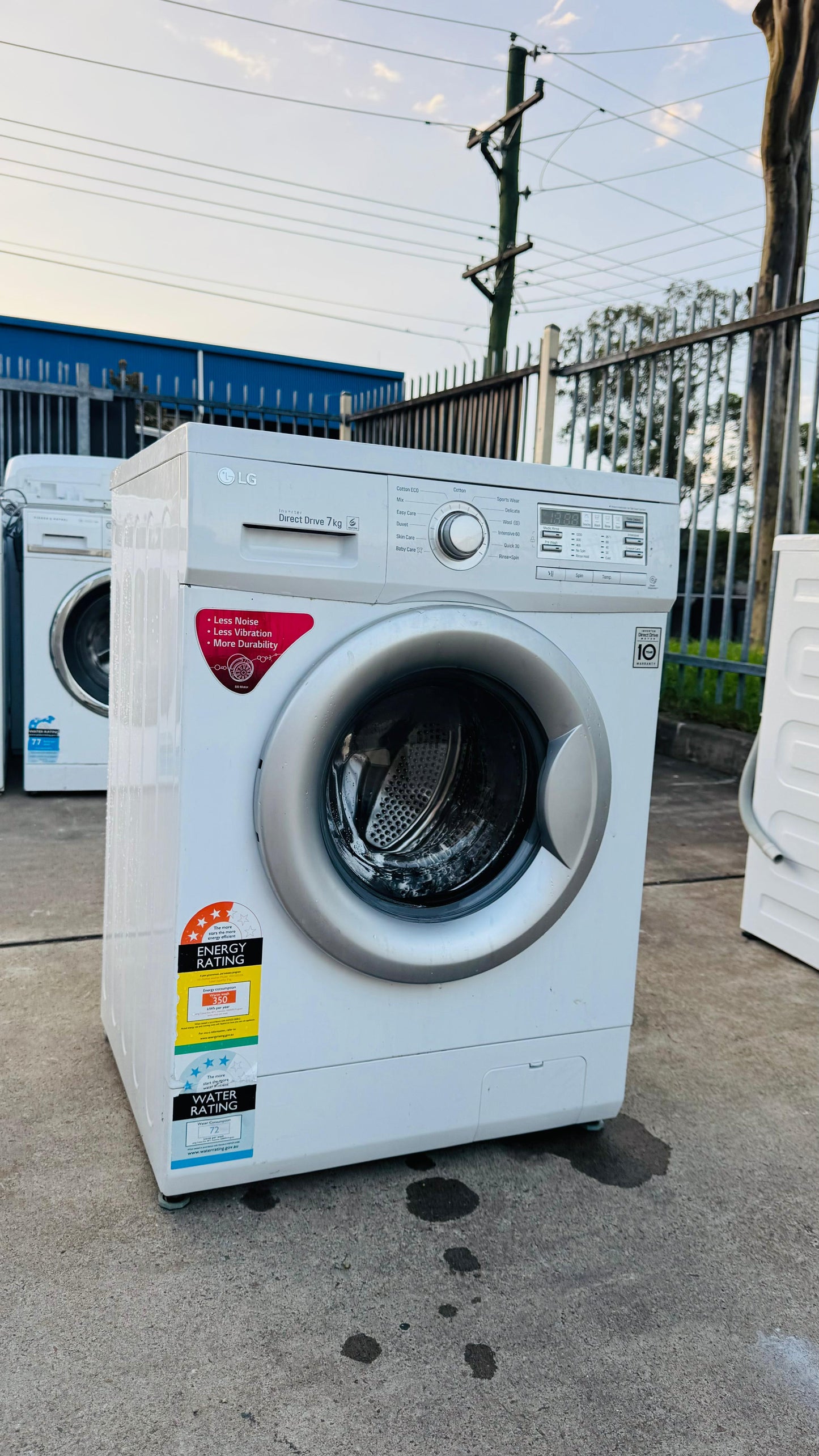 LG 7KGS FRONT LOADER WASHING MACHINE