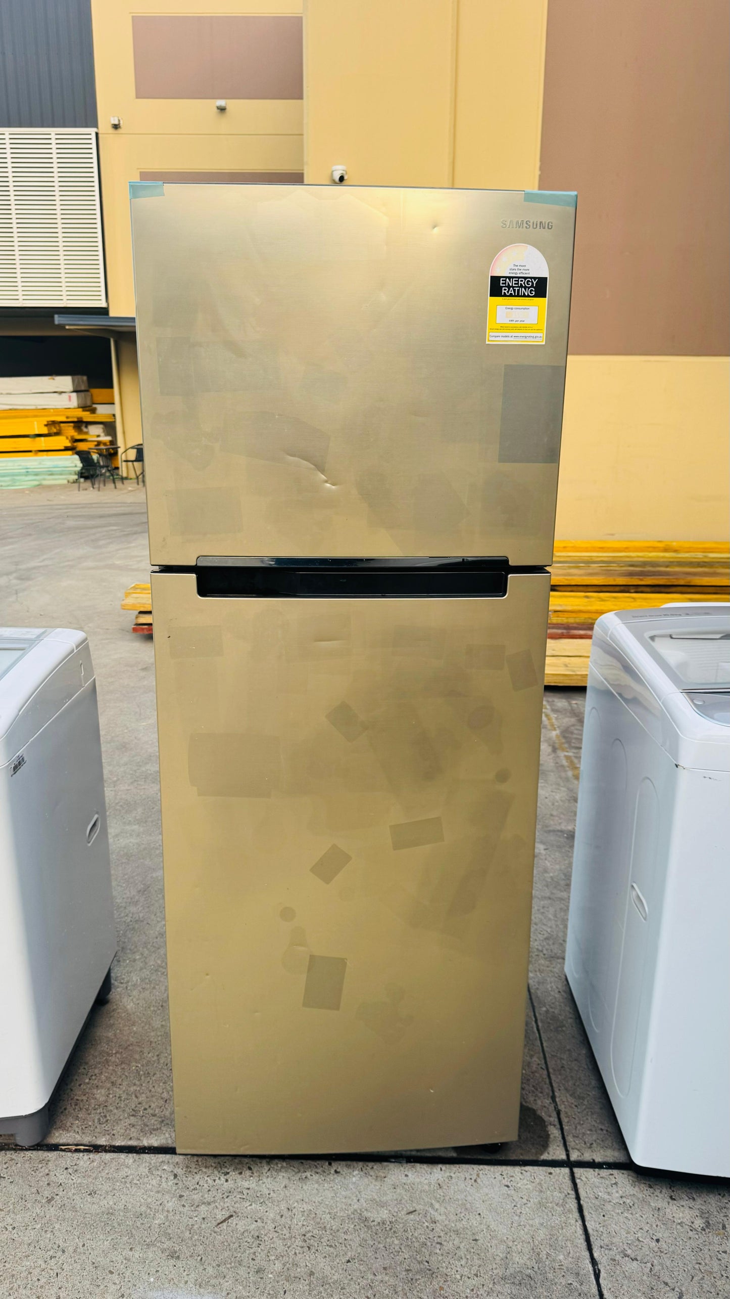 SAMSUNG 415 LITRES FRIDGE FREEZER