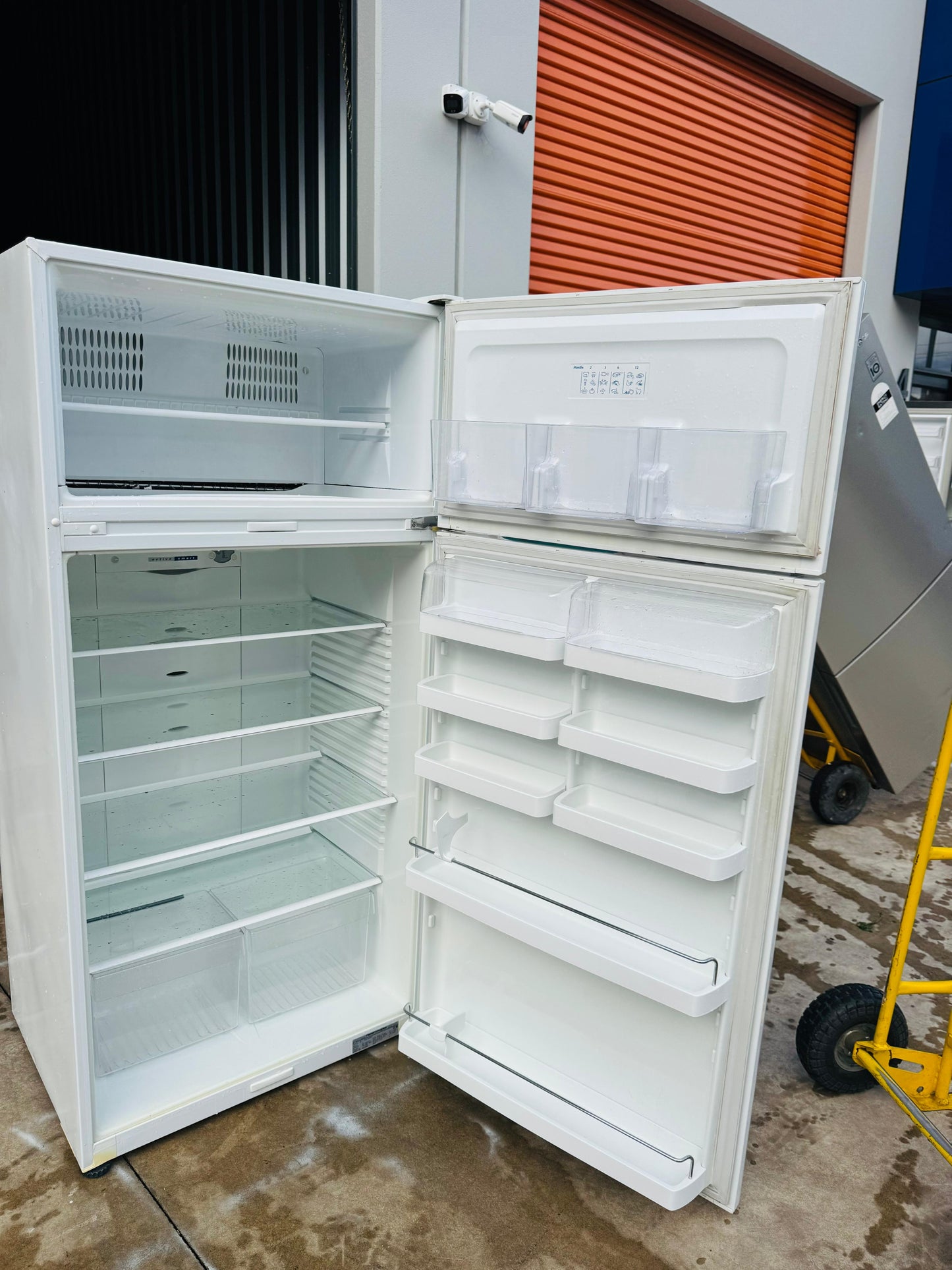 FISHER AND PAYKEL 517 LITRES FRIDGE FREEZER
