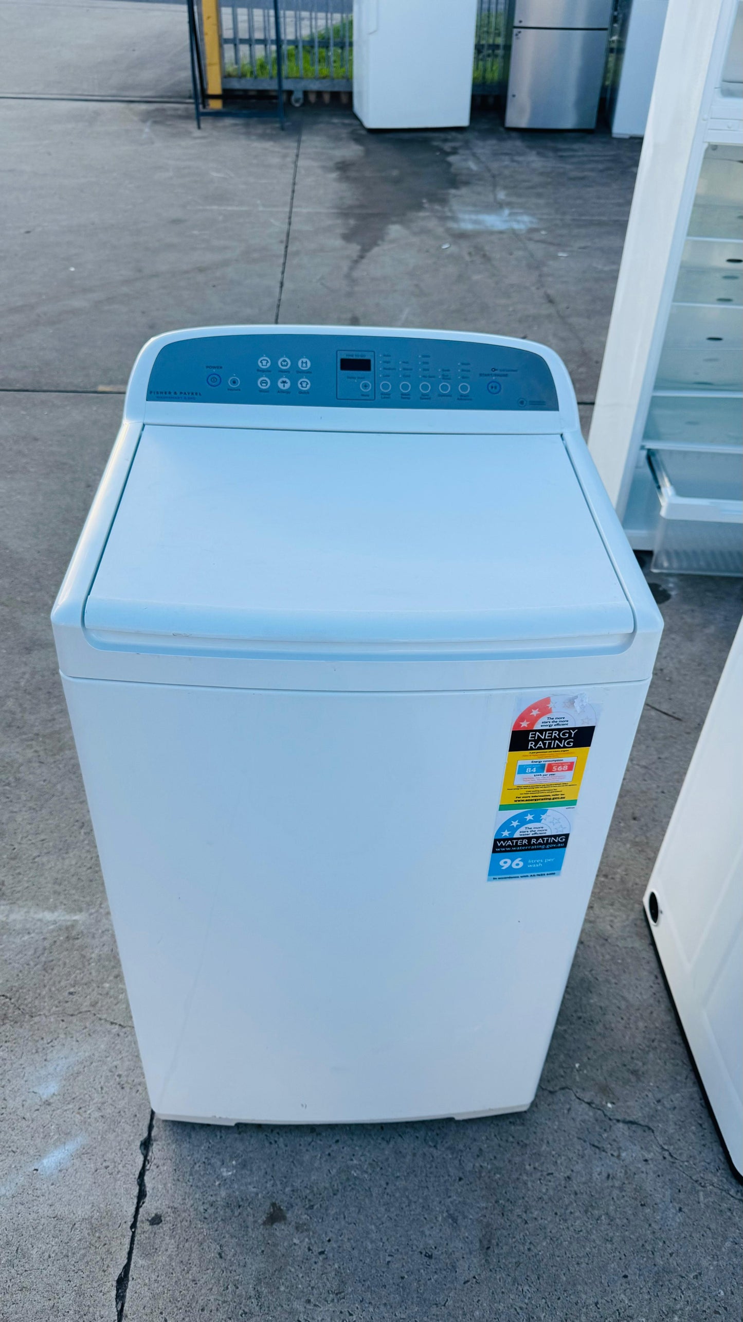 FISHER AND PAYKEL 8.5KGS TOP LOADER WASHING MACHINE