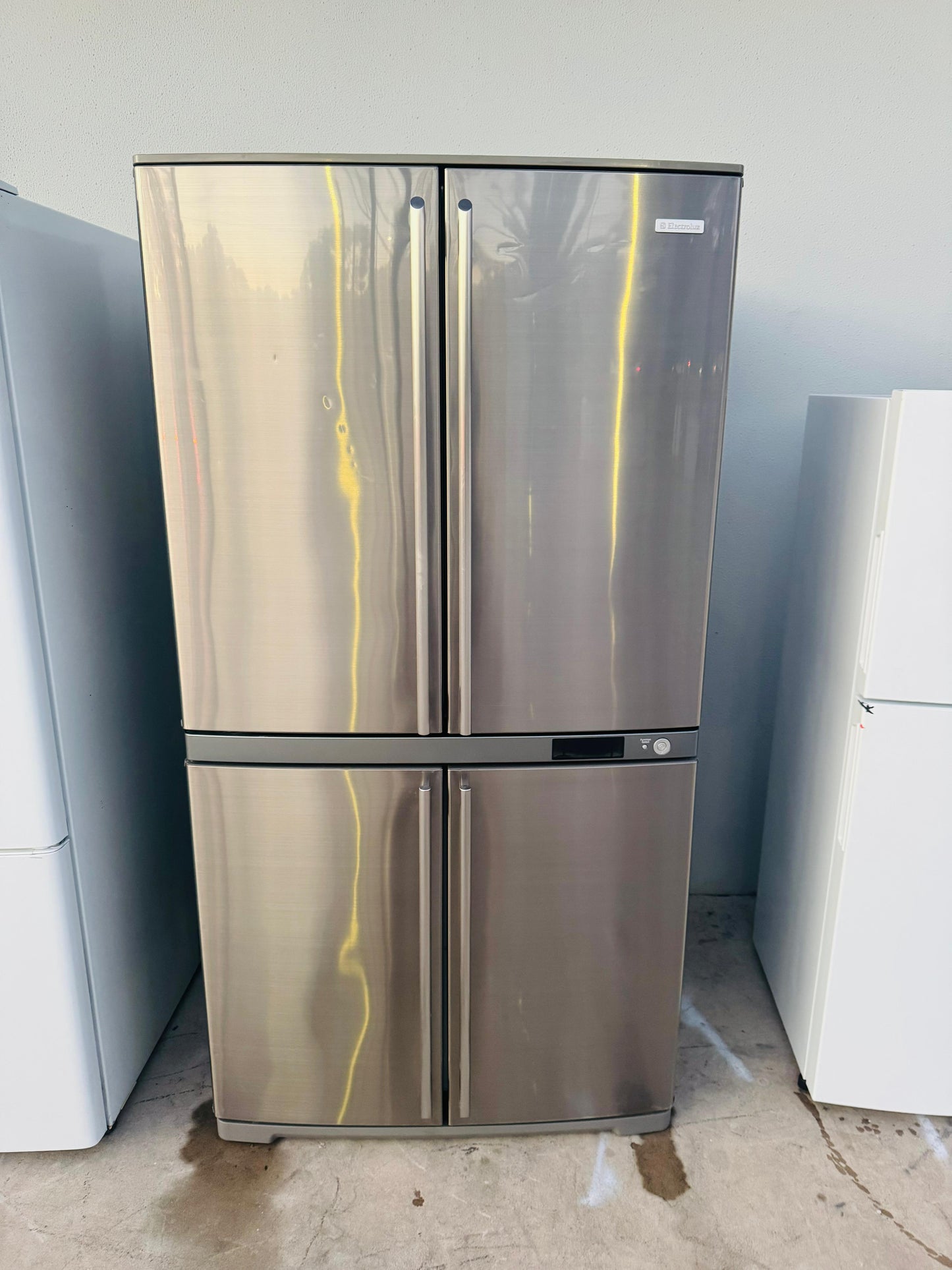 ELECTROLUX QUAD DOOR 602 LITRES FRIDGE FREEZER