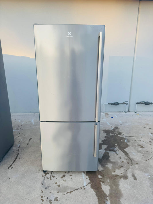 ELECTROLUX 430 LITRES FRIDGE FREEZER